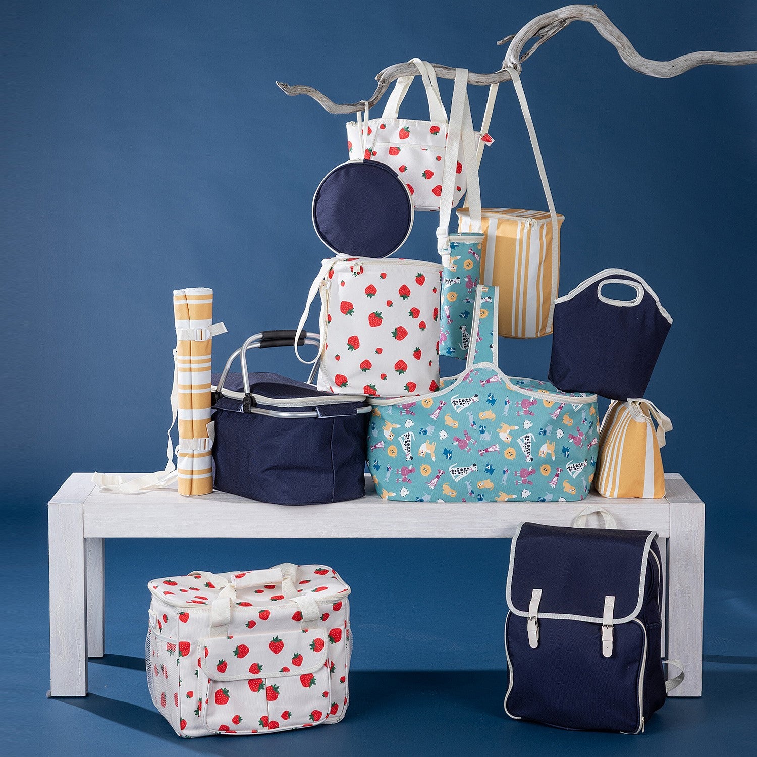 Seaside Supplies On The Go Picnic Backpack with Tableware