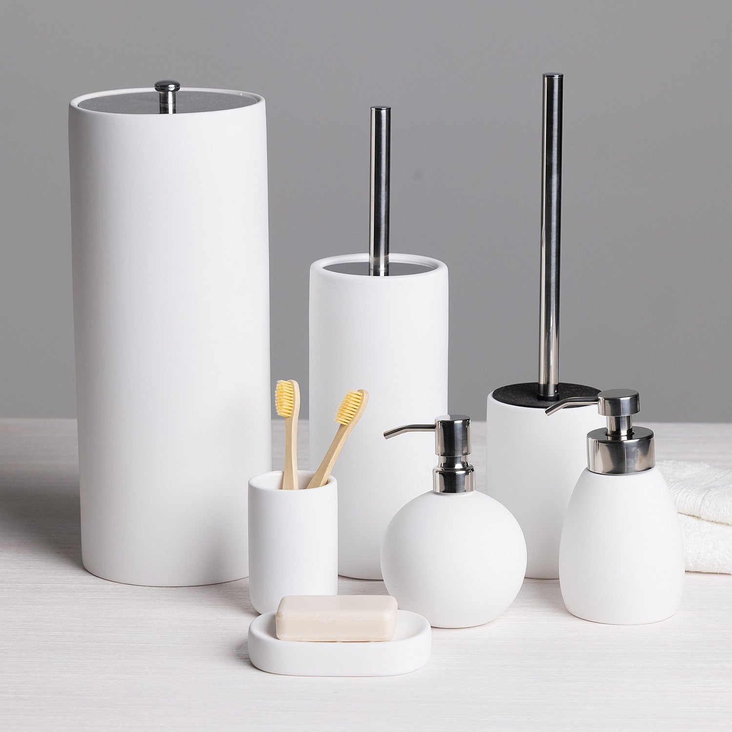Avalon White 5L Bathroom Bin