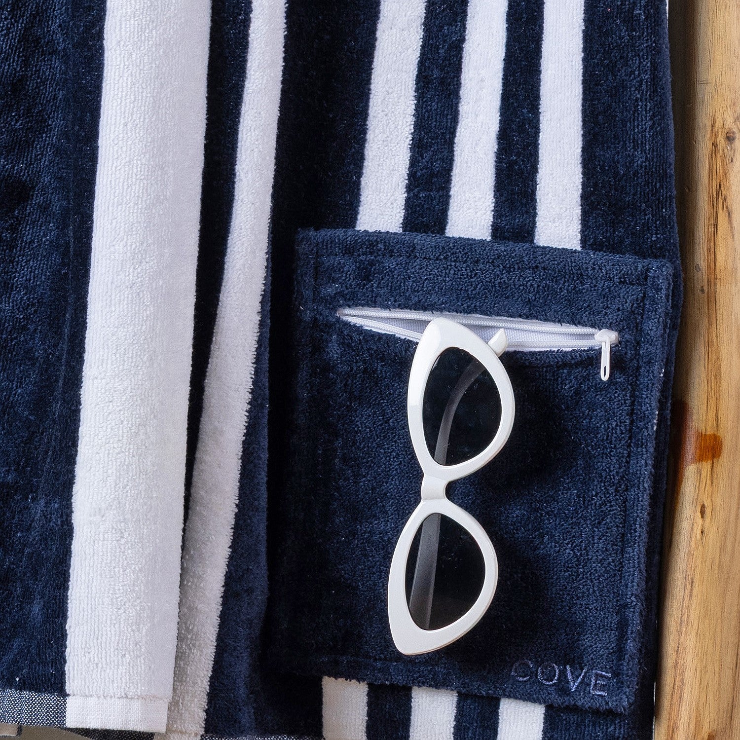 Cove Luxury Stripe Towel With Pocket