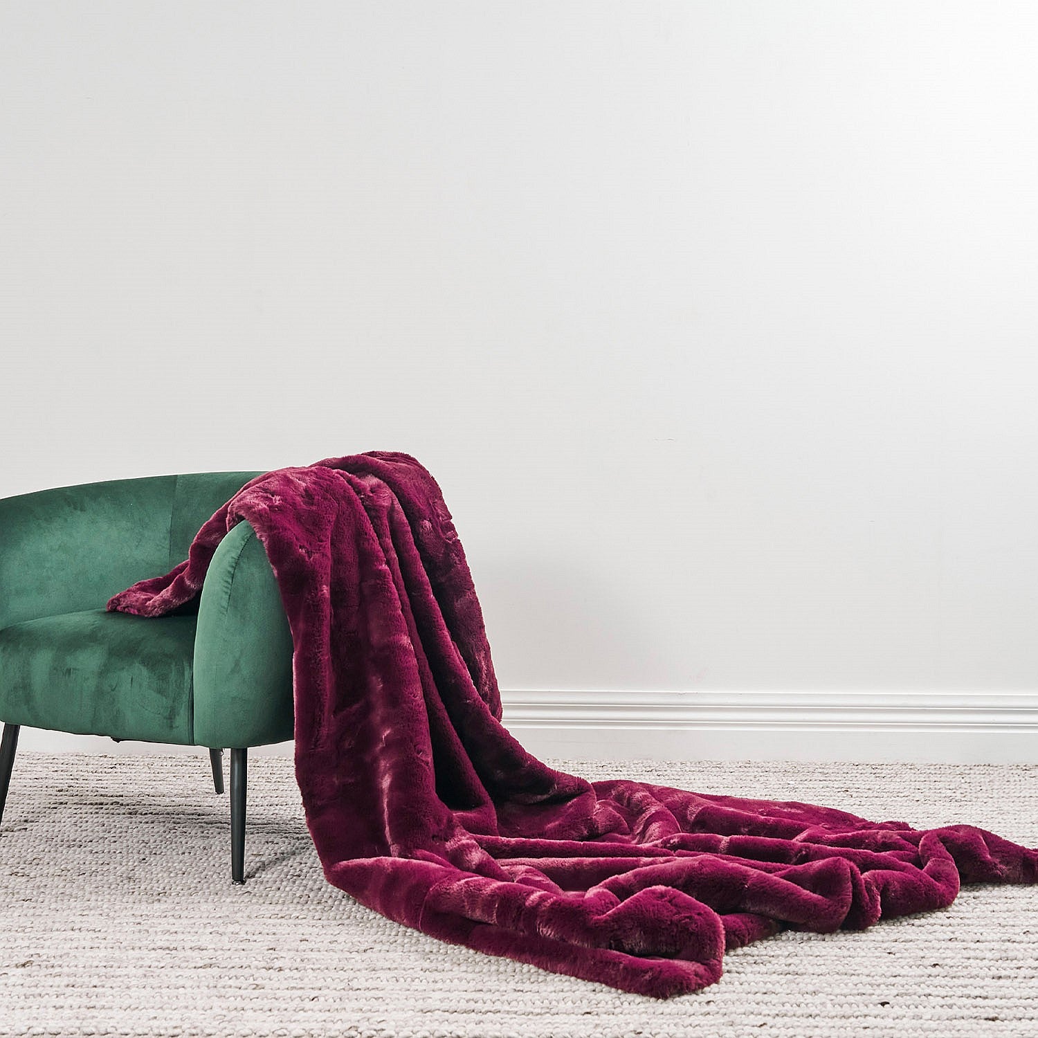 Design Republique Evelyn Faux Fur Blanket