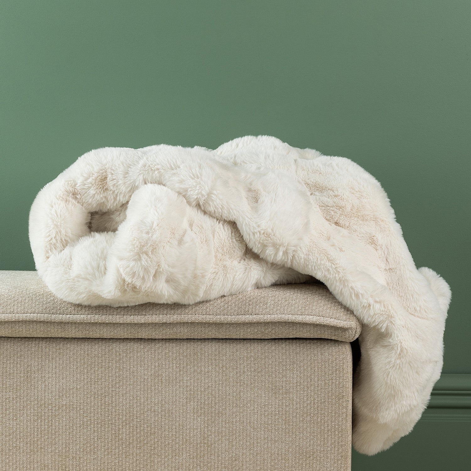 Design Republique Grove Faux Fur Blanket