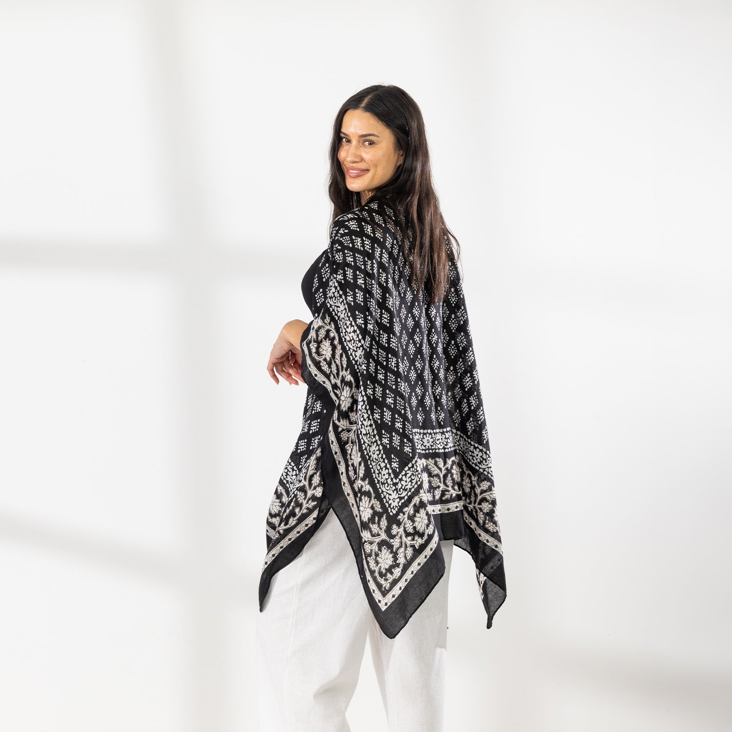 Sirene Jessica Border Print Open Kaftan
