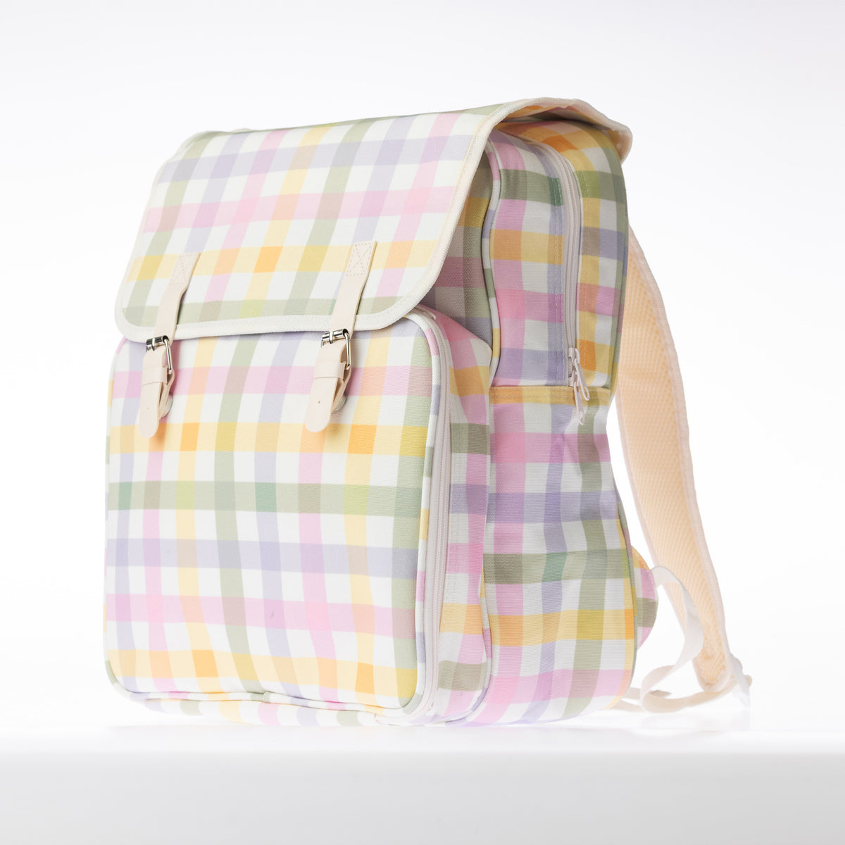 A picnic backpack set.