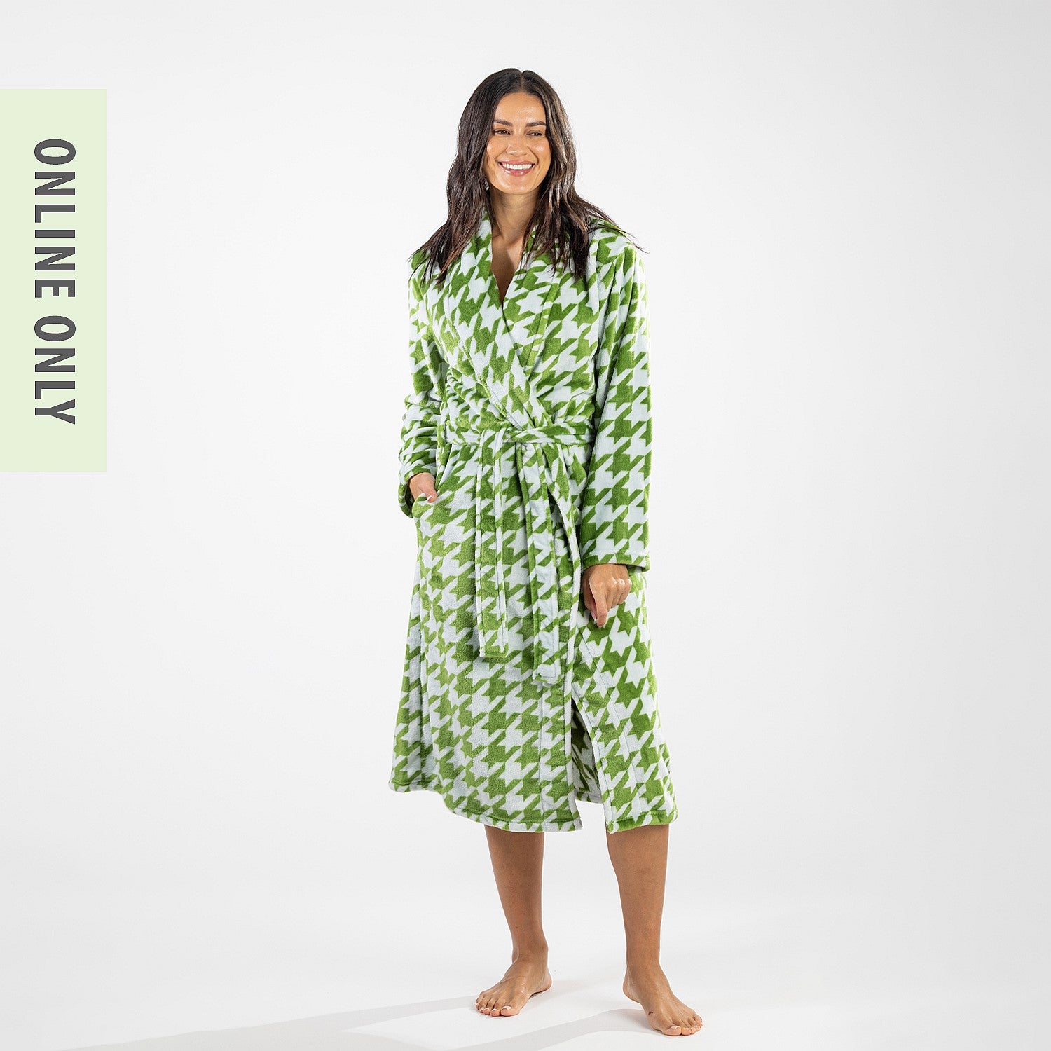Amparo May Houndstooth Blue & Green Plush Bathrobe