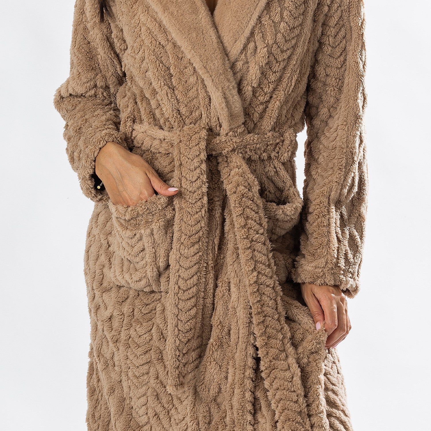 Design Republique Cable Hooded 3/4 Length Bathrobe