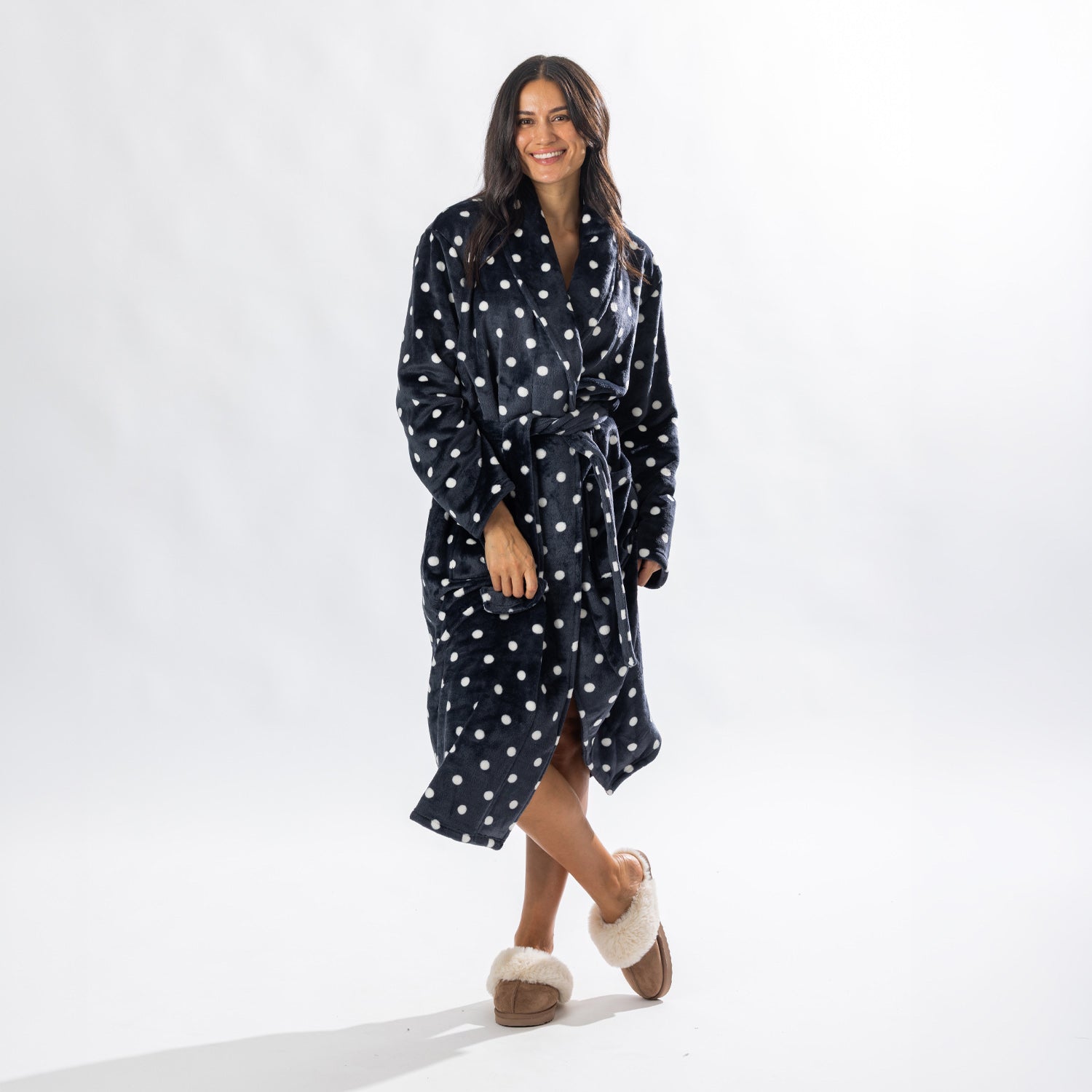 Design Republique Kellie Spot Plush Robe