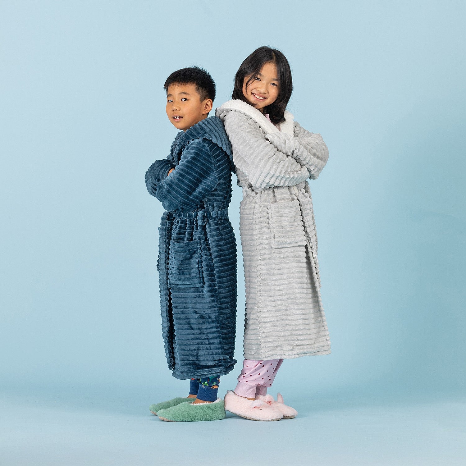 bb&b Sleep Kids Microplush Sherpa Bath Robe