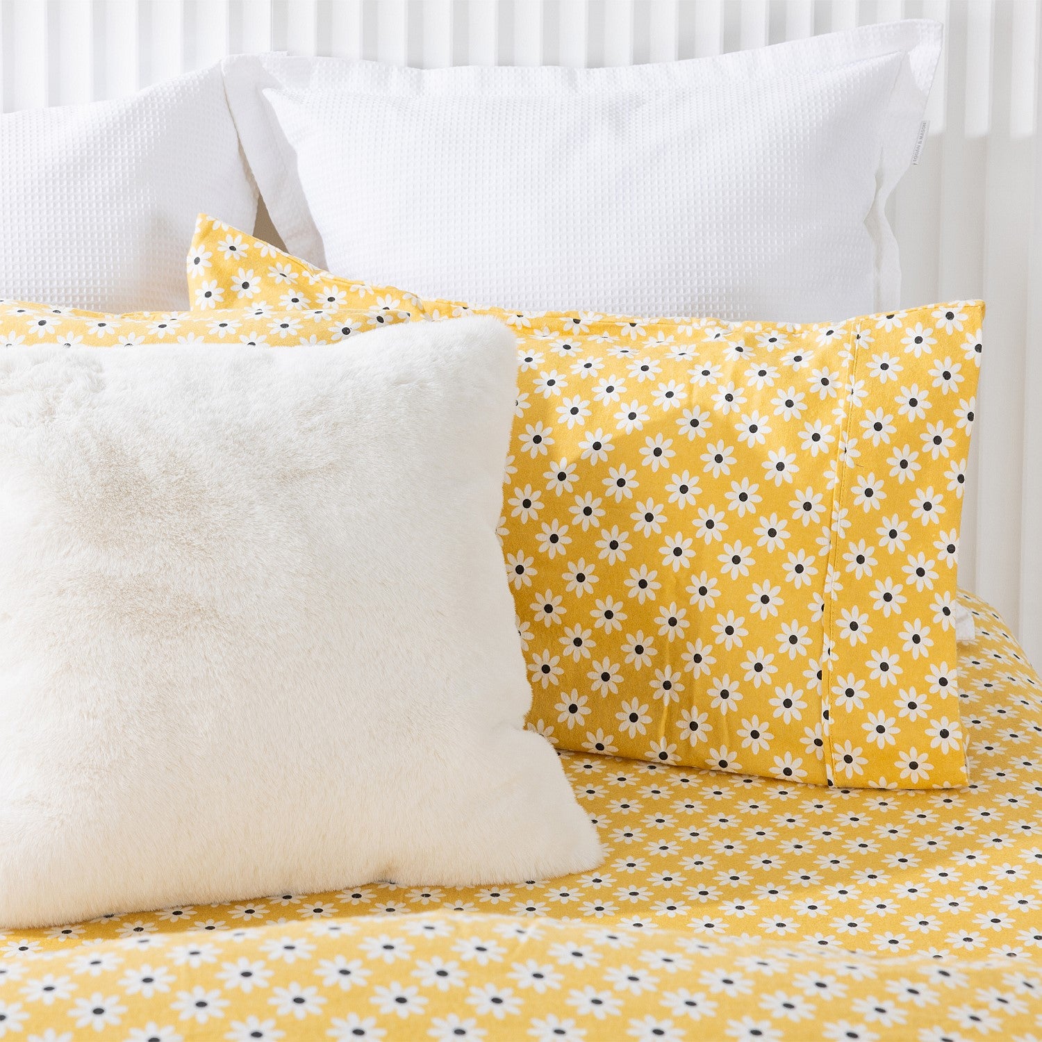 Hush Kids Ditsy Floral Flannelette Sheet Set