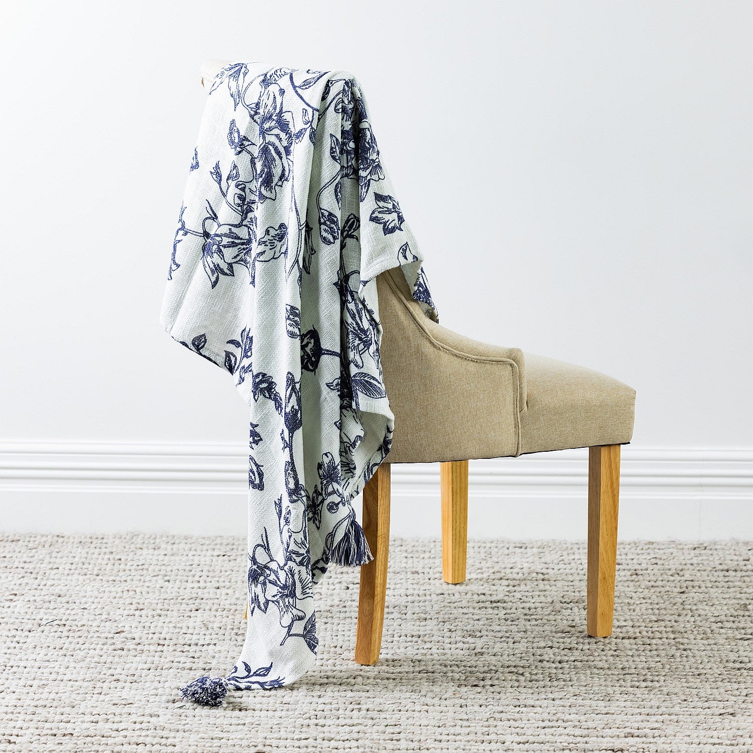 Gracious Living Haven Blue Floral Throw