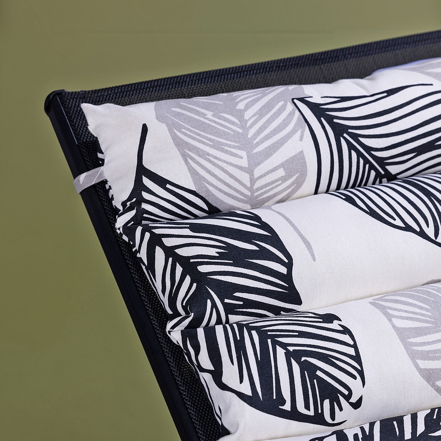 Cove Cabana Lounger Futon Cushion Large Leaf