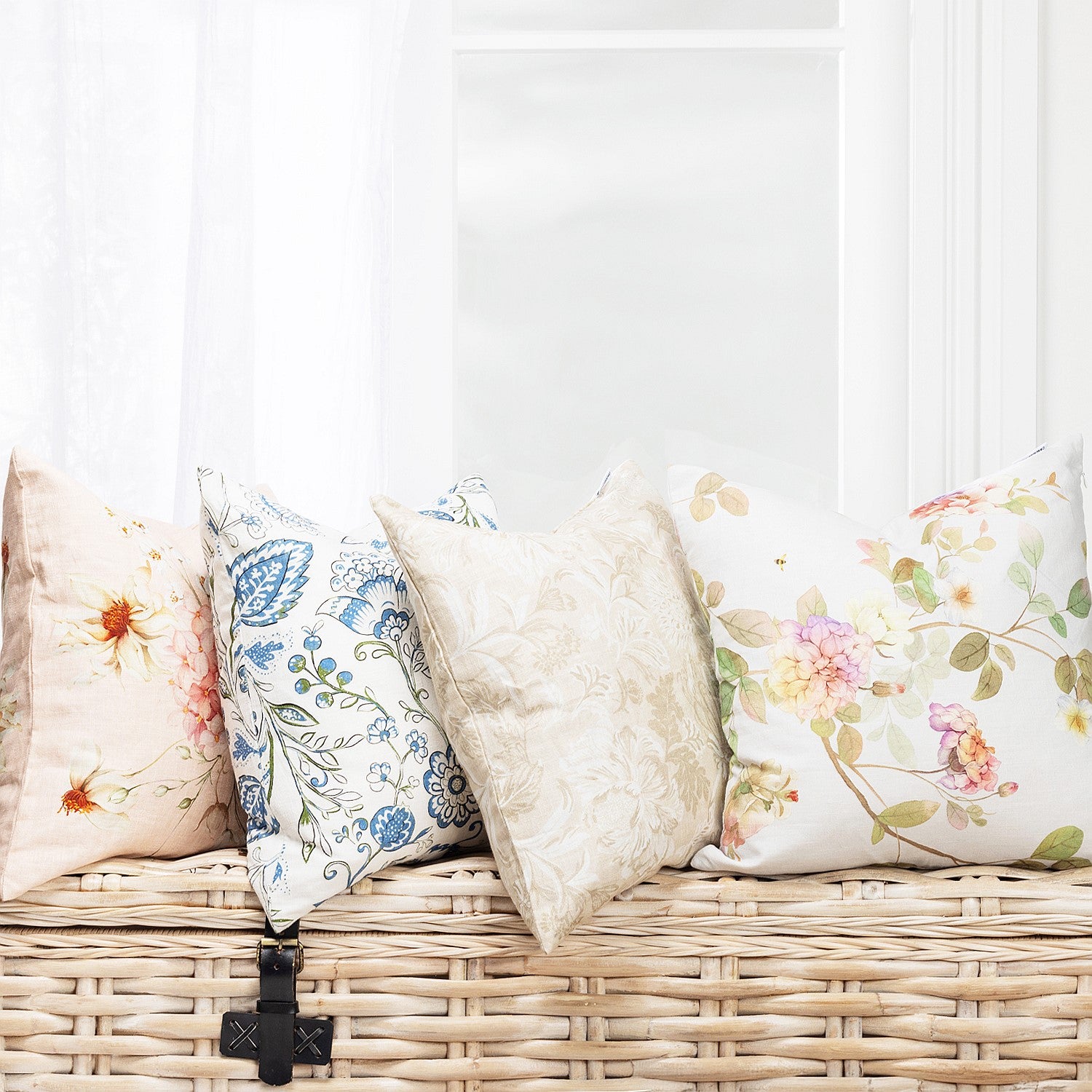 Gracious Living Luna Cushion