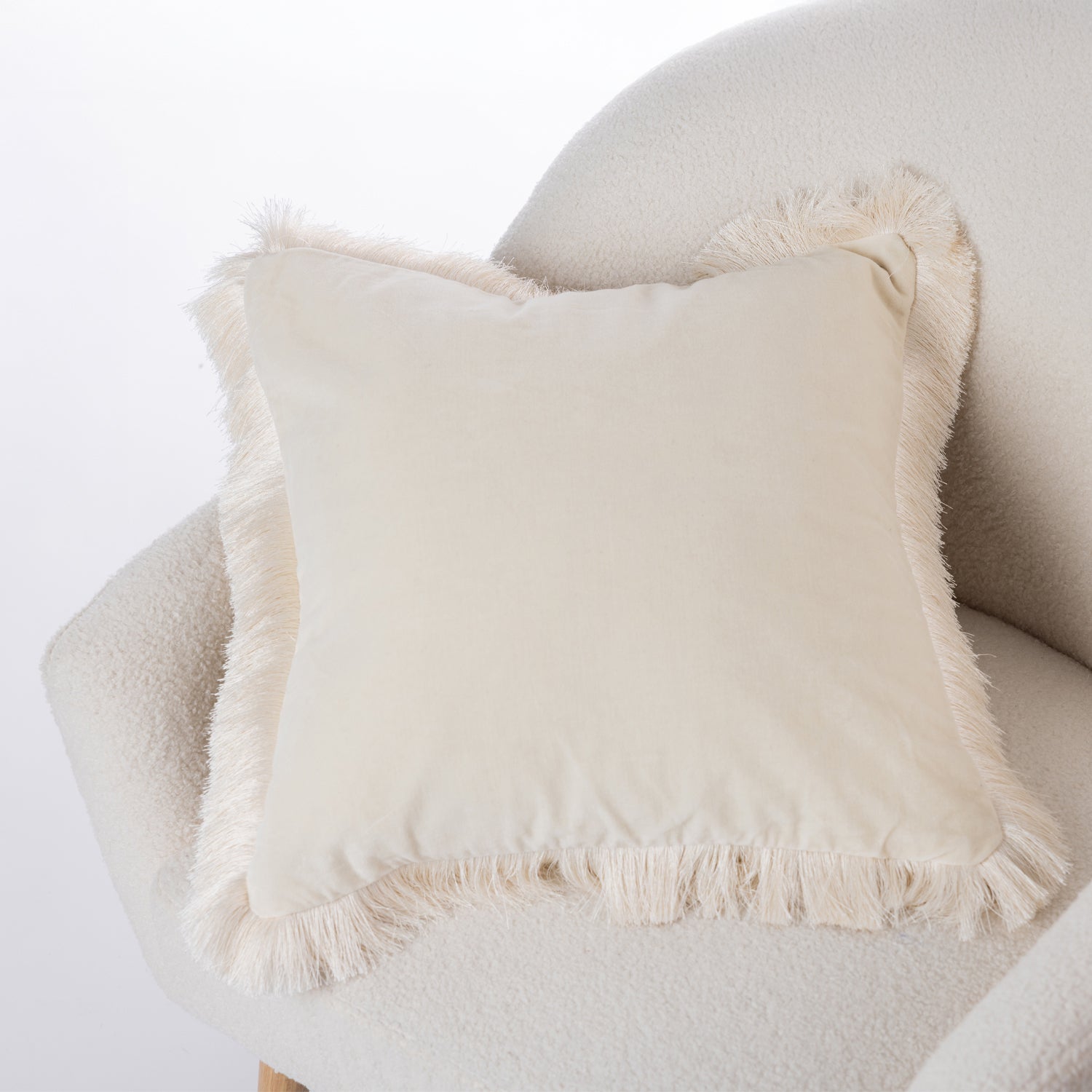 Gracious Living Daisy Cushion Cover