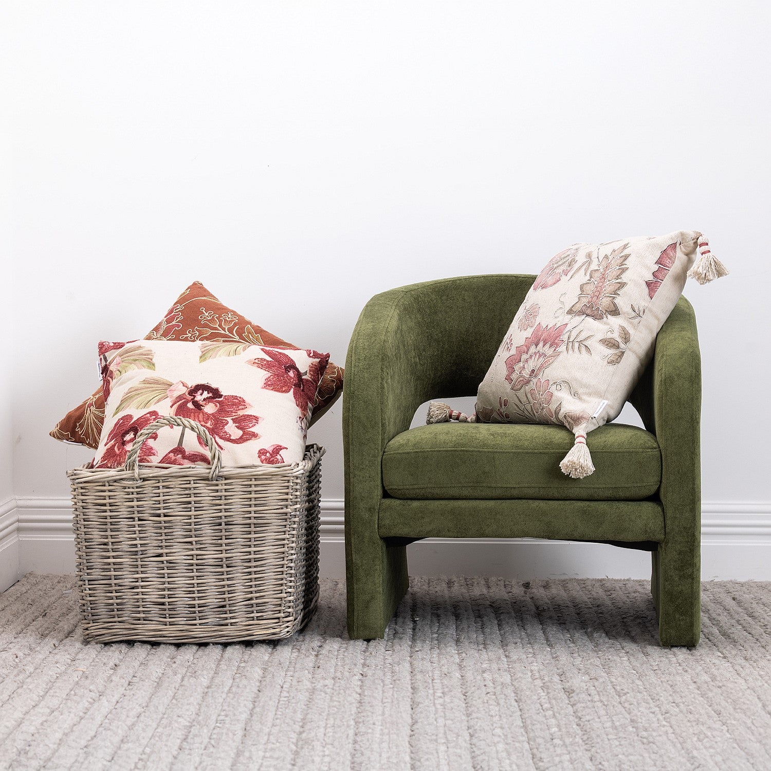 Gracious Living Camila Floral Cushion