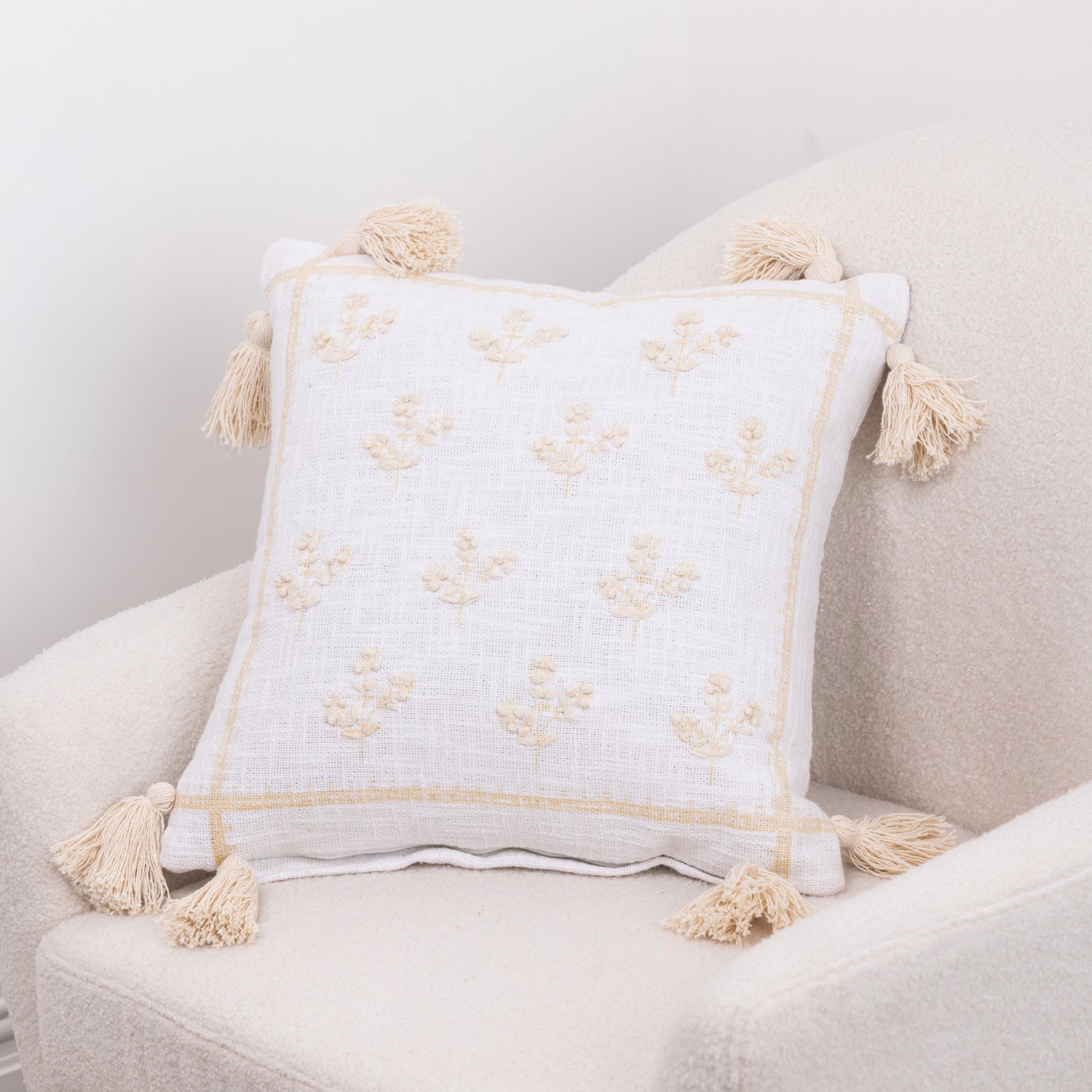 Gracious Living Barnley Embroidered Cushion