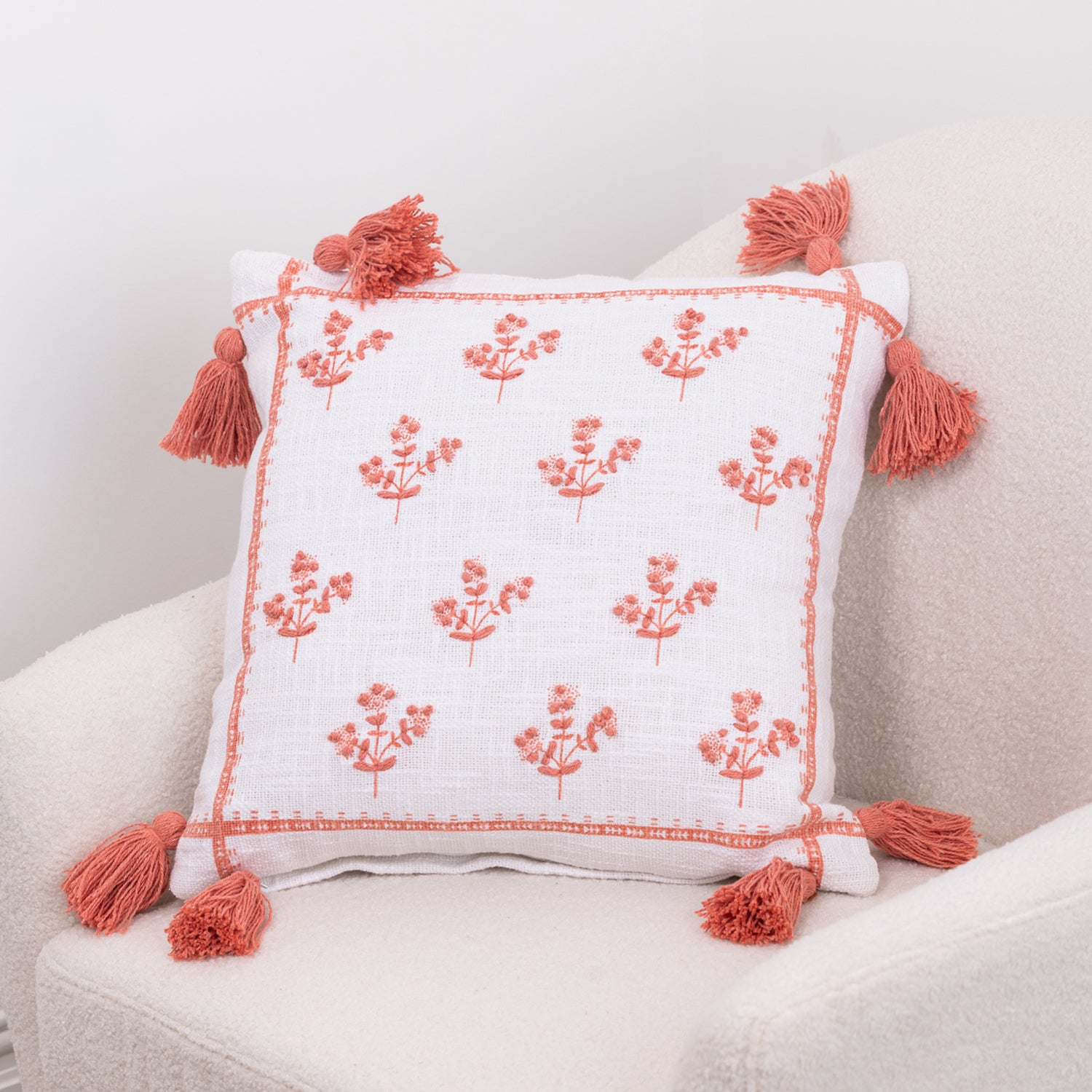 Gracious Living Barnley Embroidered Cushion