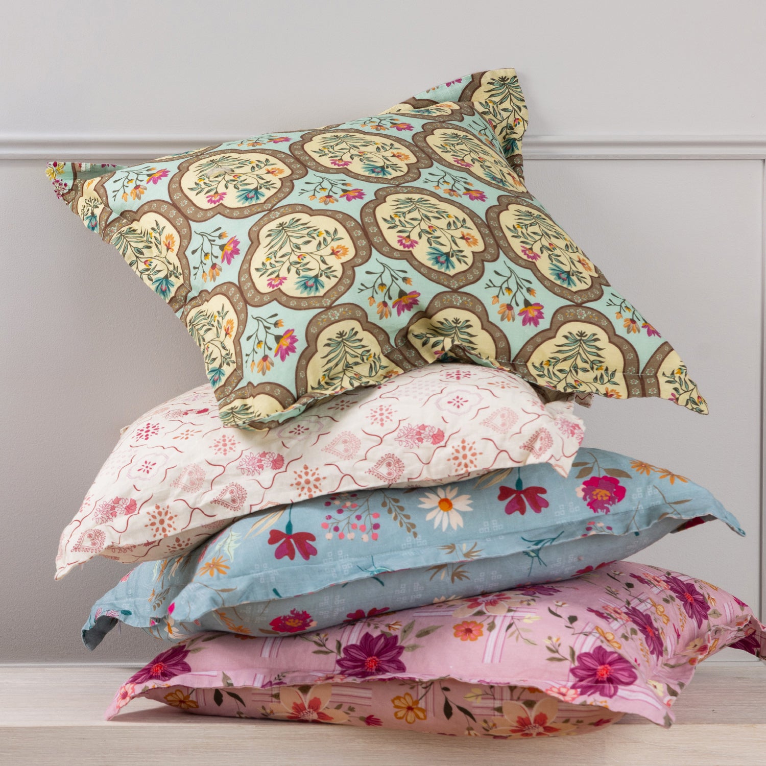 Amparo Veronica 100% Linen Feather Fill Cushion