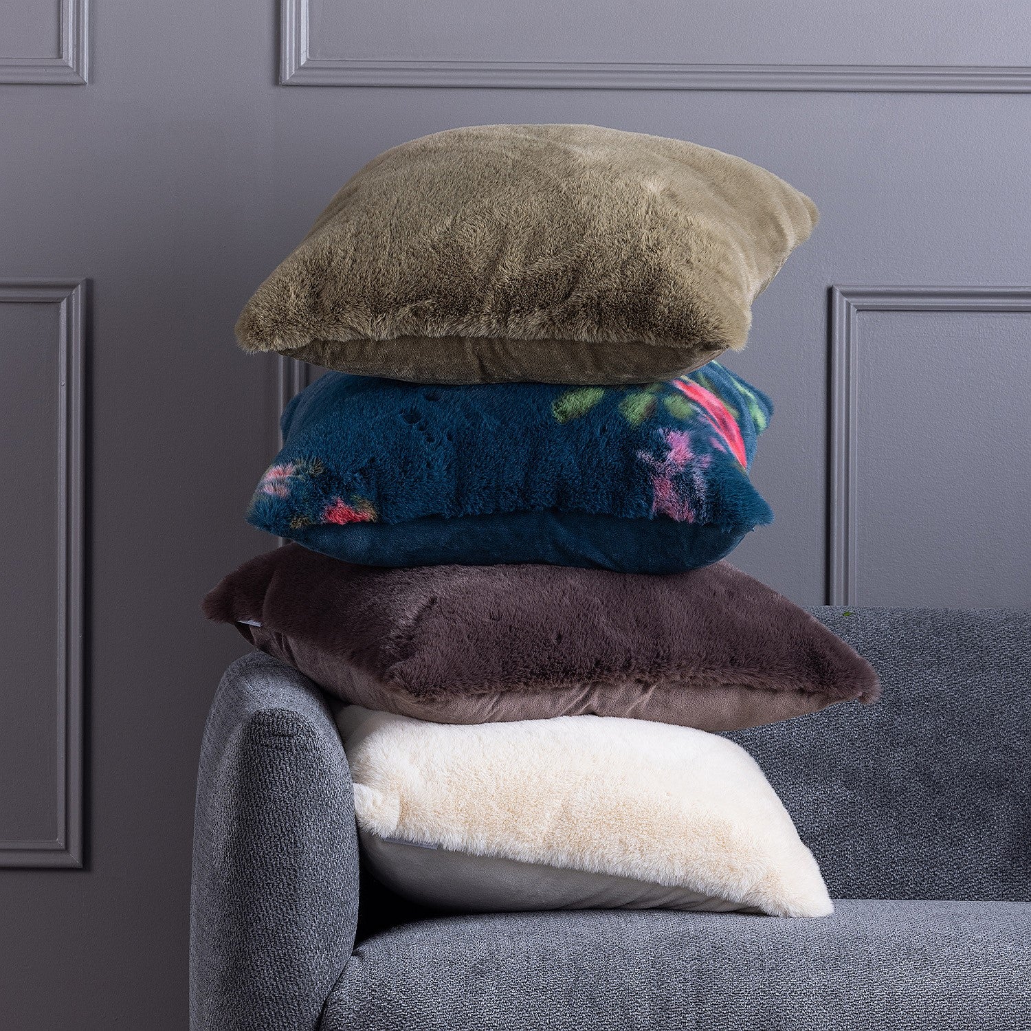 Design Republique Evelyn Faux Fur Cushion