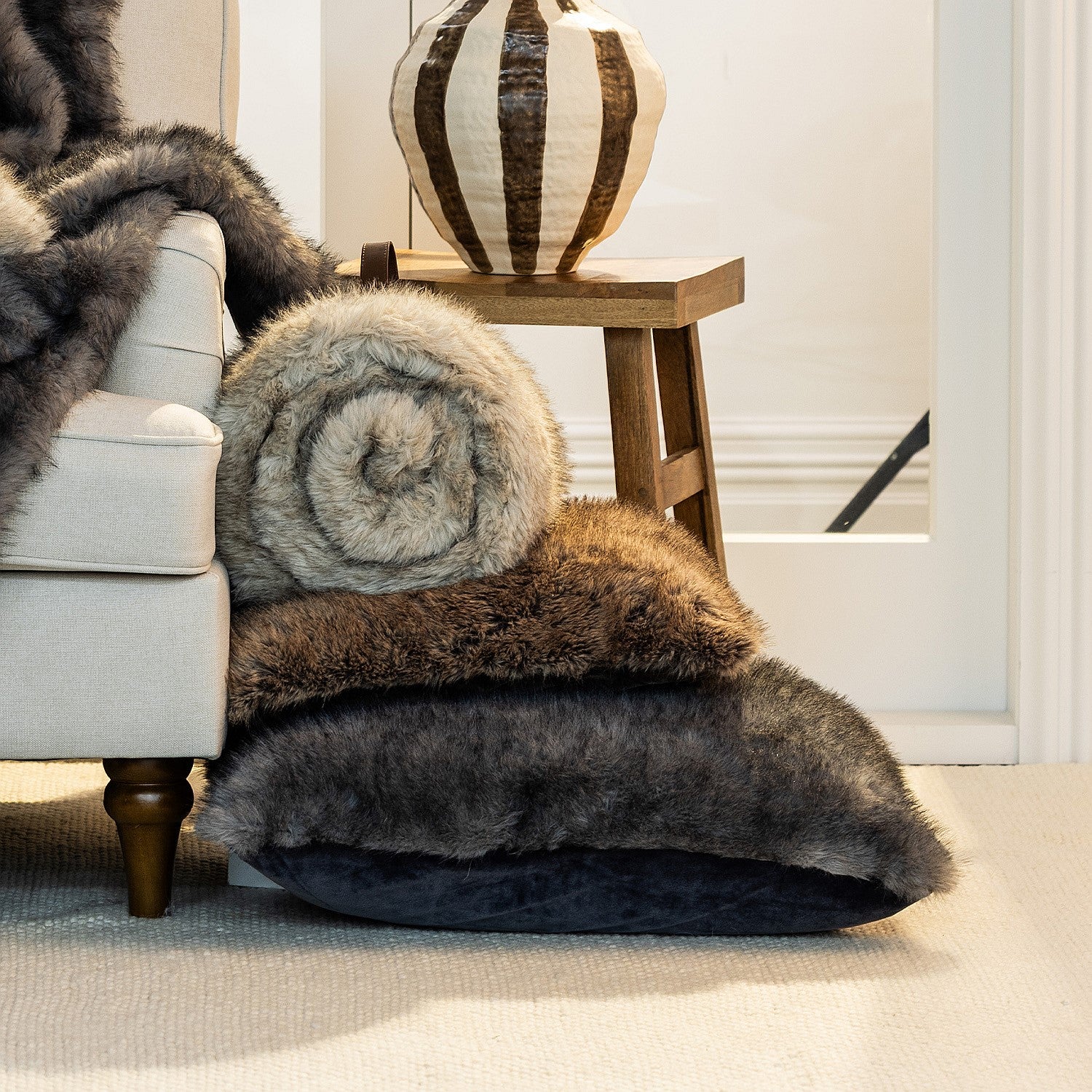 Design Republique Onyx Cushion 60x60cm