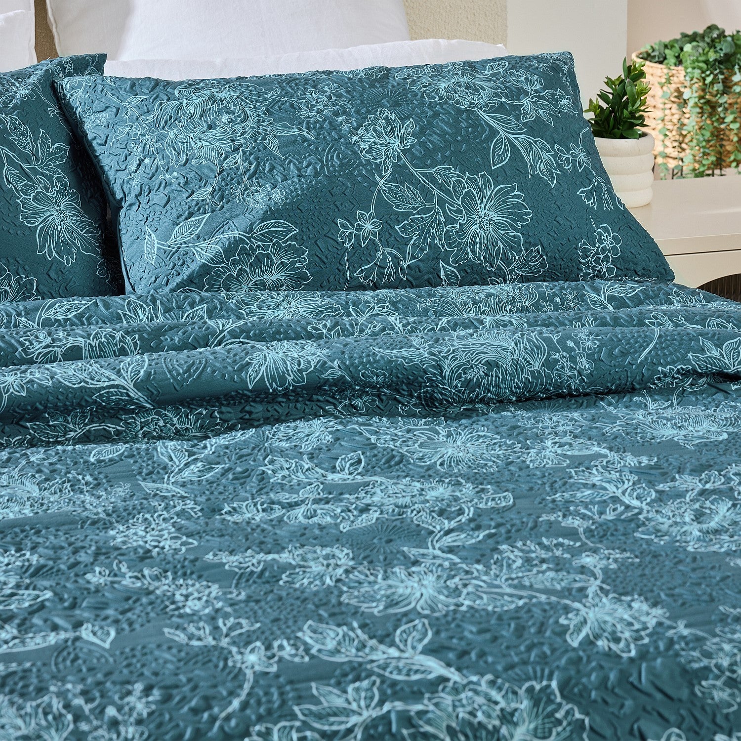 Hometones Gail Textured Duvet Cover Set