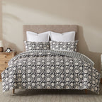 Design Republique Tamara Reversible Cotton duvet Cover set on a bed 