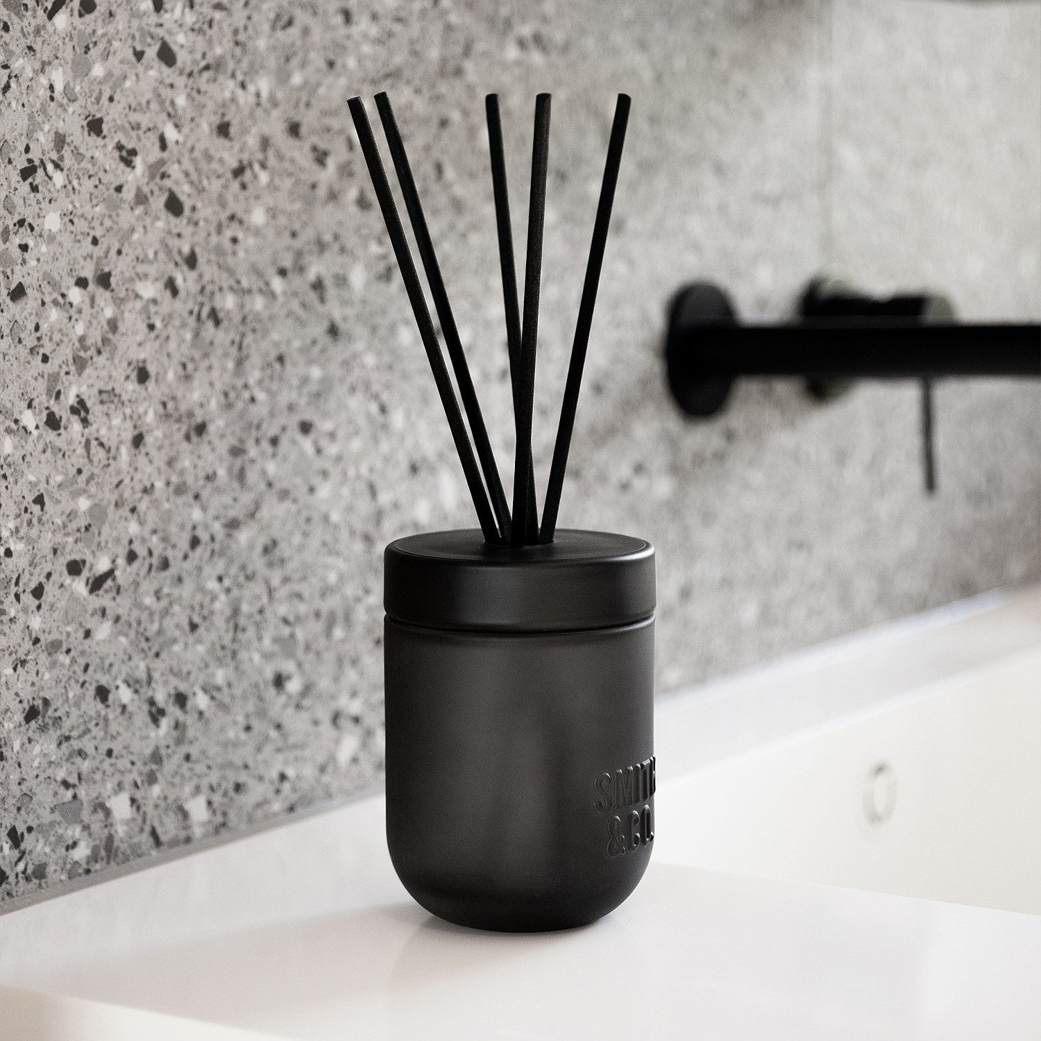 Smith & Co Diffuser