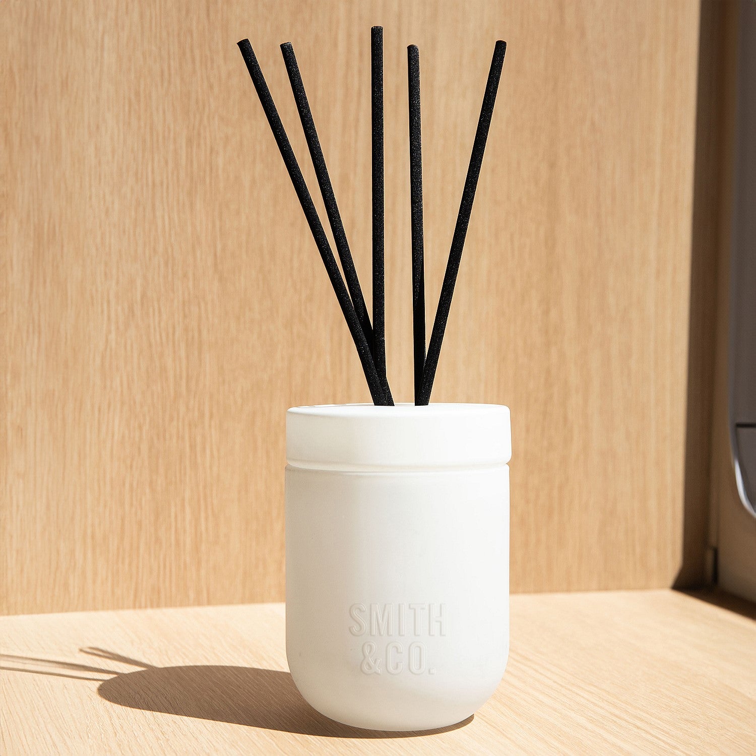 Smith & Co Diffuser