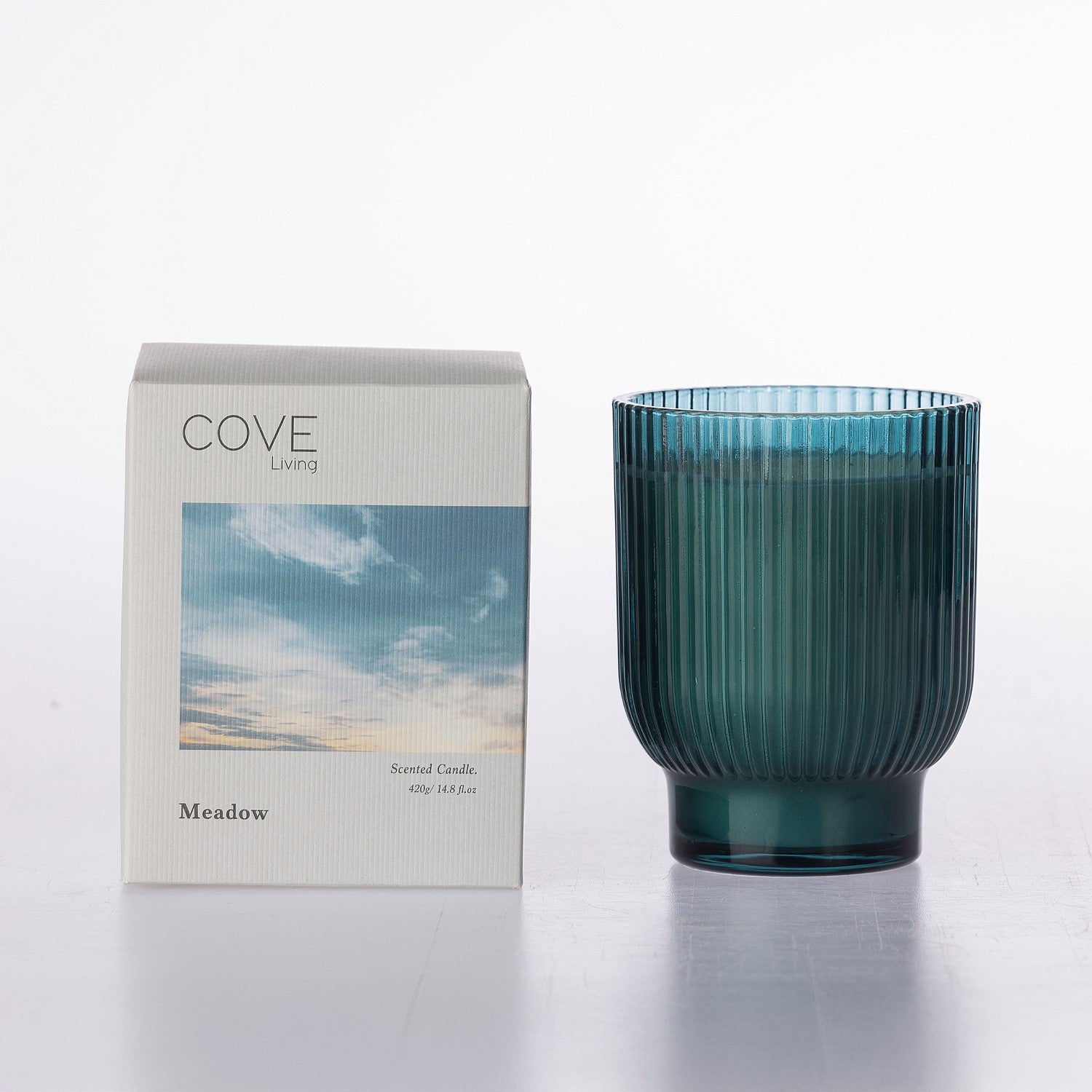Cove Juniper Scented Candle 420g