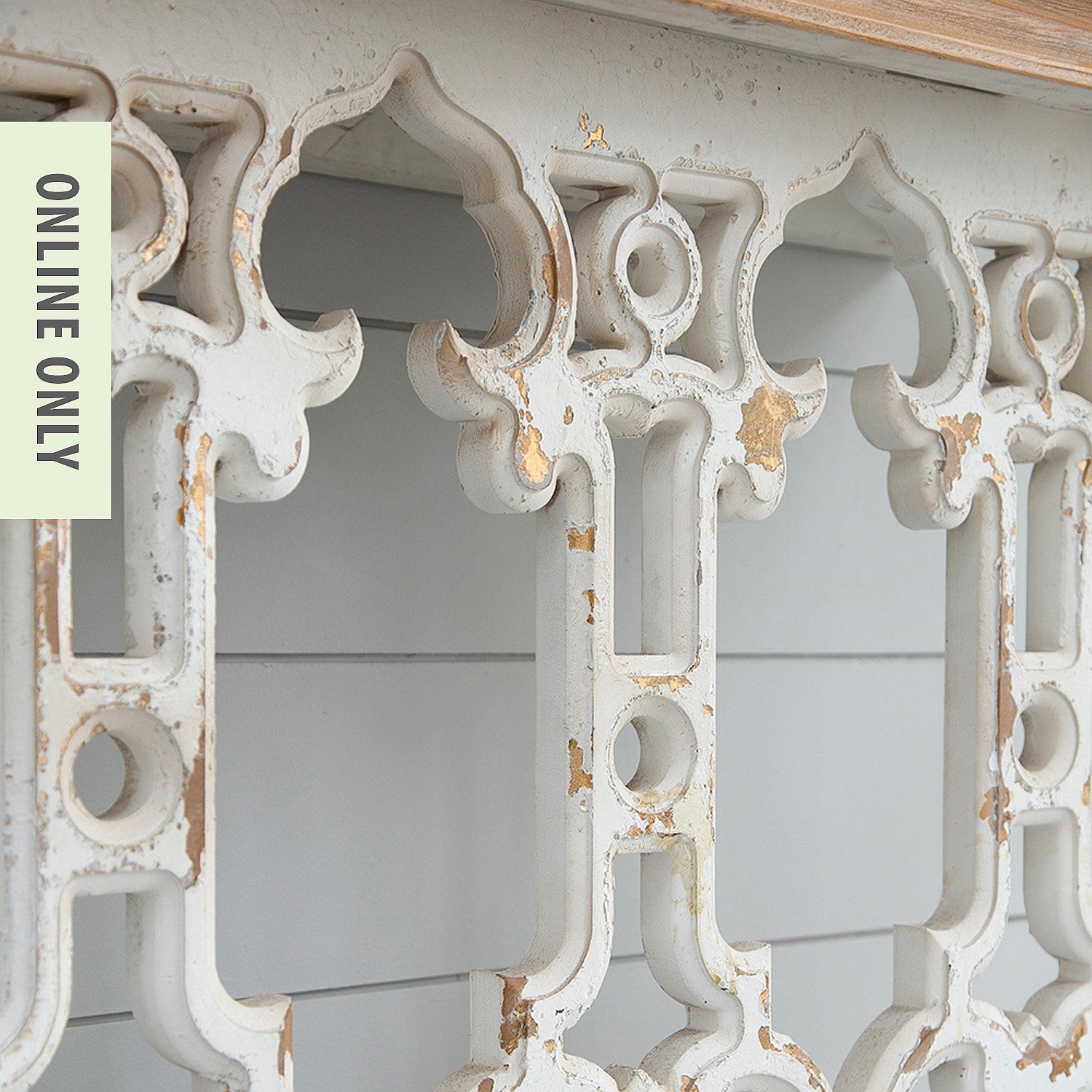Gracious Living Lily Ornate Console Table