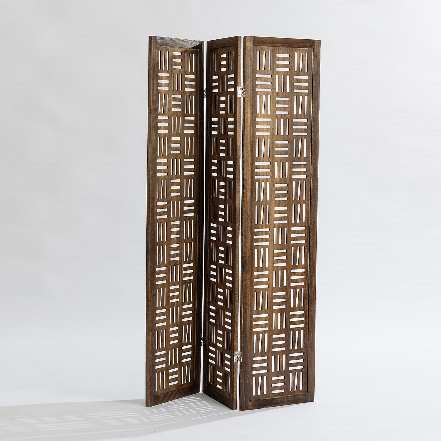 Design Republique Oliver Lines Screen Walnut