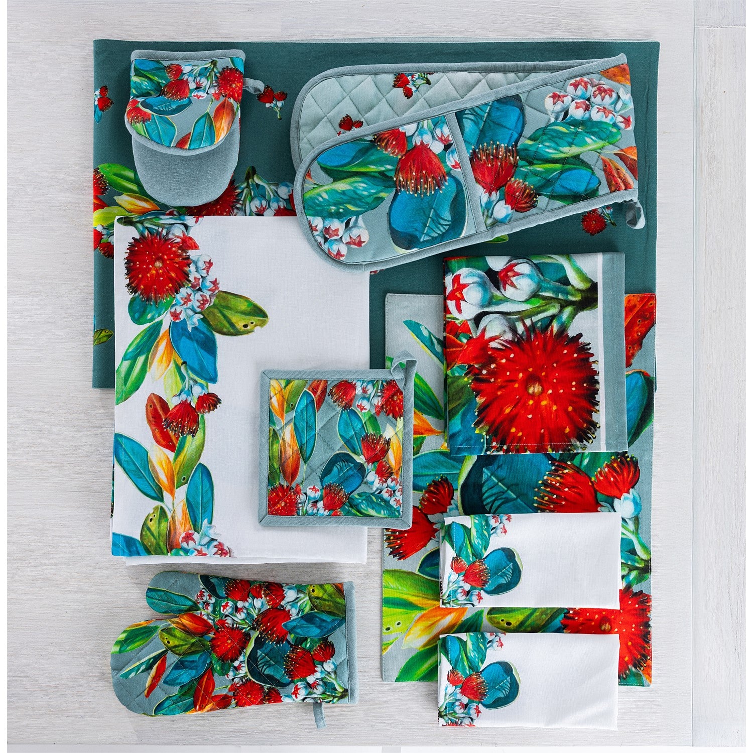 Design Plus Pohutukawa Table Runner