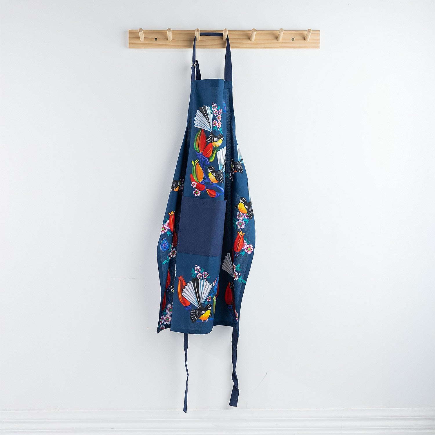 Design Plus Kiwiana Piwakawaka Apron