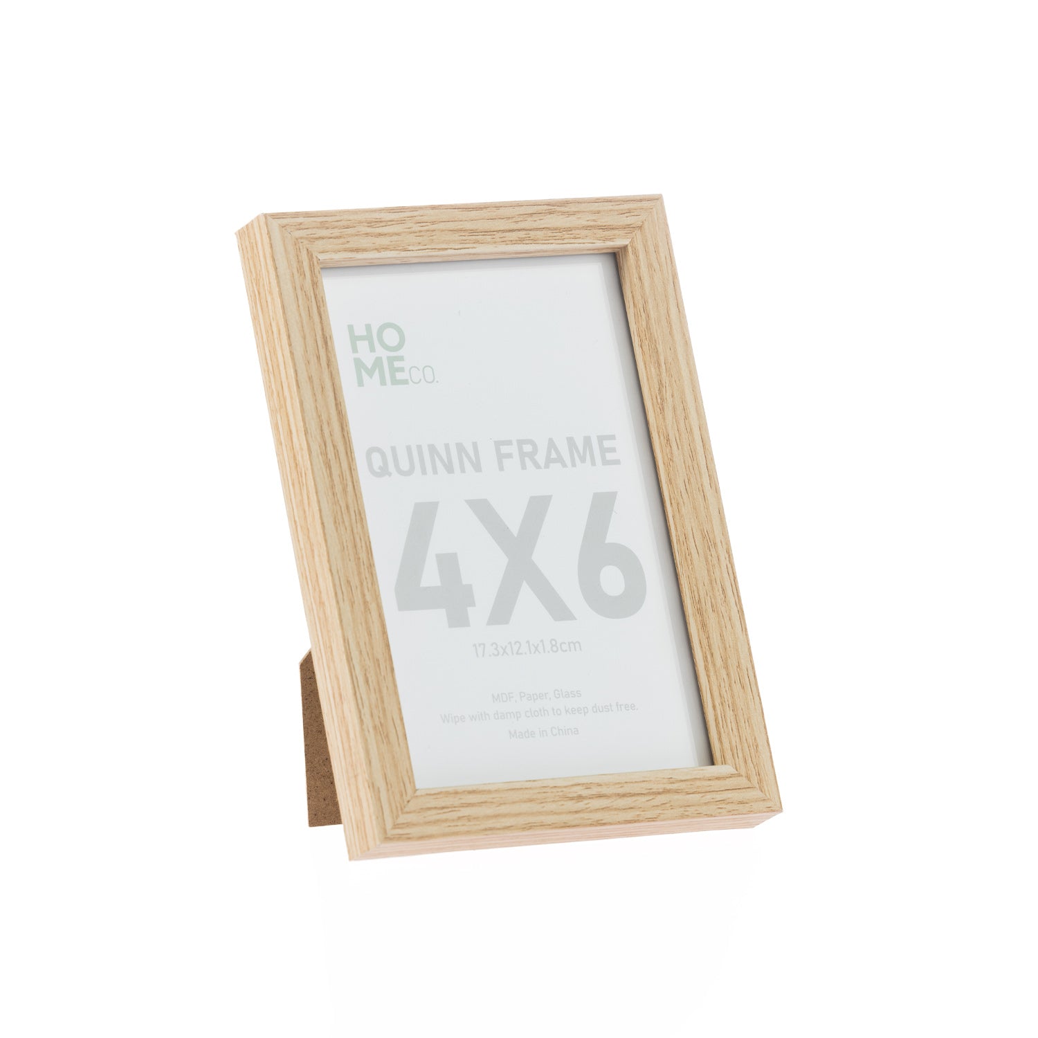 A natural wood-look 4 × 6 photo frame with a subtle timber grain finish offers a timeless way to display your favourite photographs or artwork.
