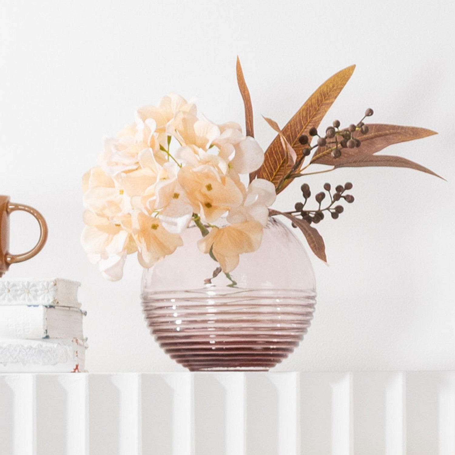 Gracious Living Christa Bulb Vase