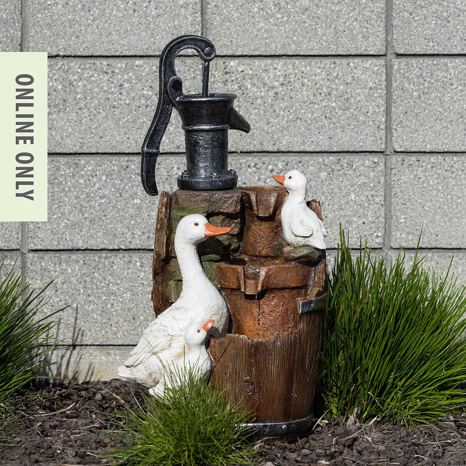 Outsidings Puddle Duck Water Feature