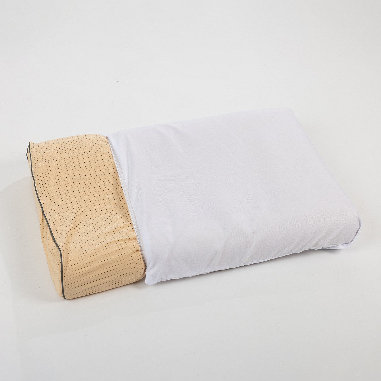 Design Republique Silicone Foam Contour Pillow