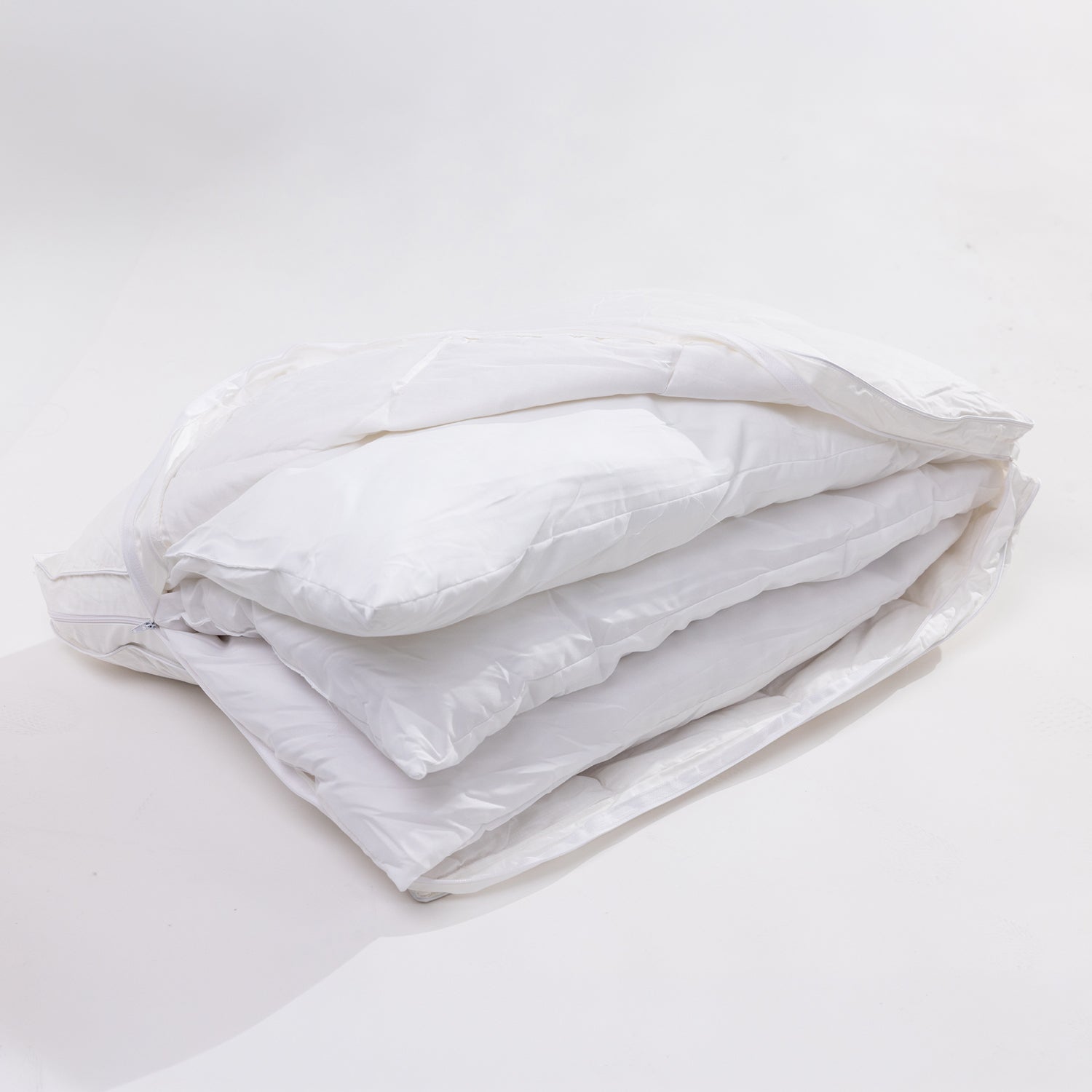 Inside of the Eden adjustable pillow
