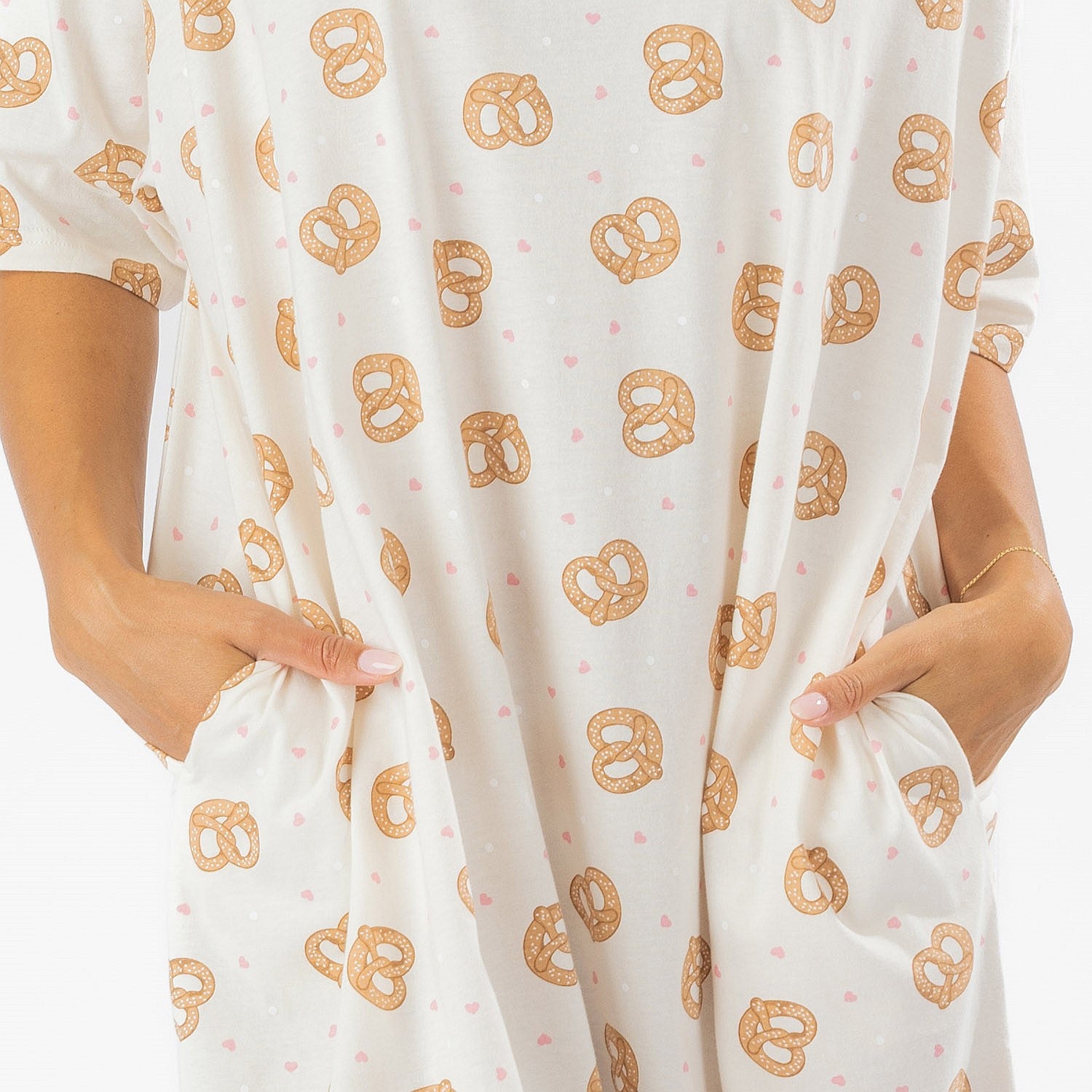 bb&b Sleep Pretzel Sleep Tee with Pockets
