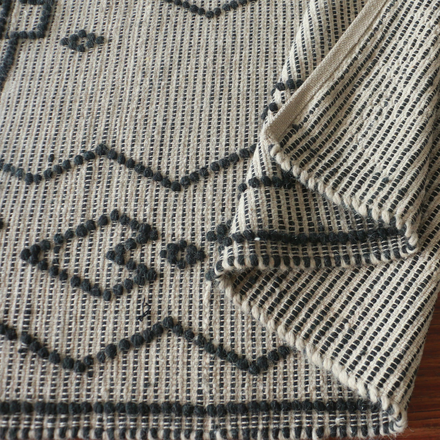 Solace Dakota Ivory & Charcoal Wool Rug 160x230cm