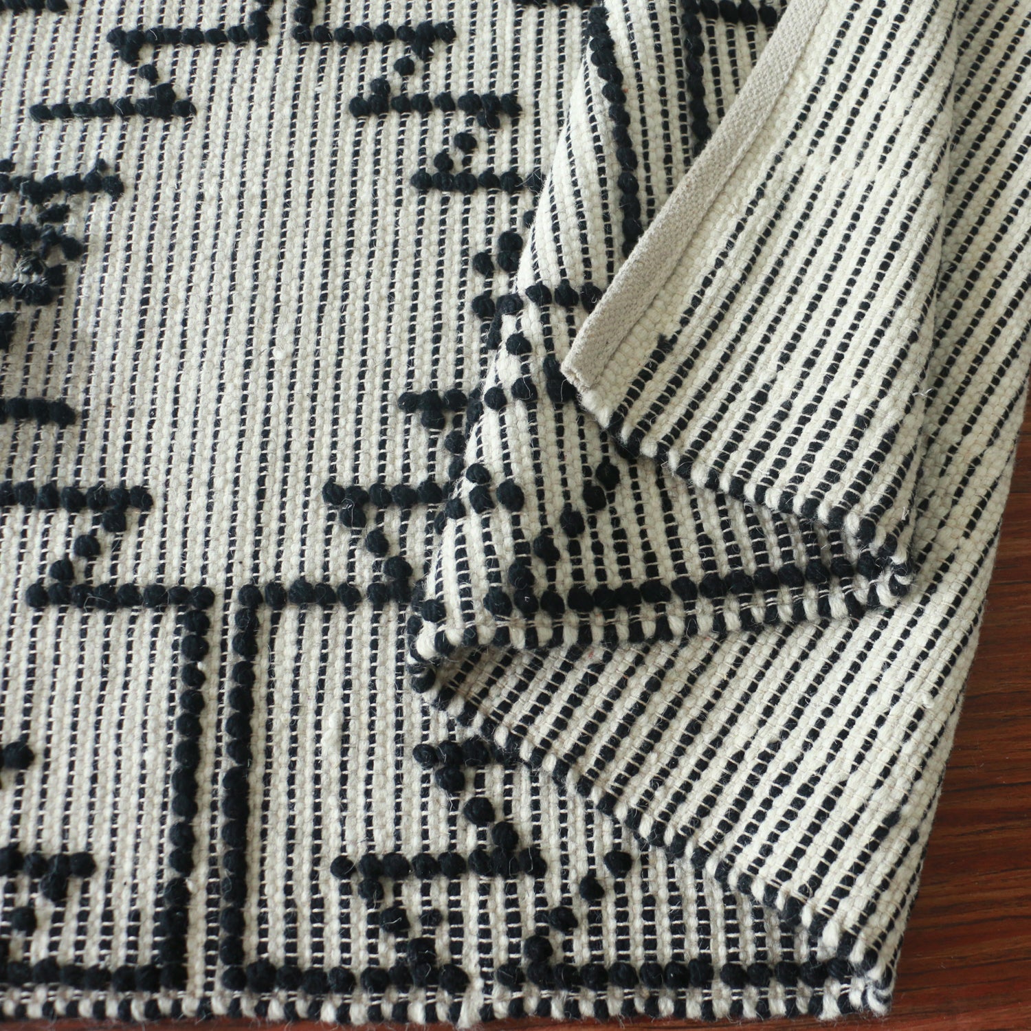 Solace Dakota Star Wool Rug 160x230cm