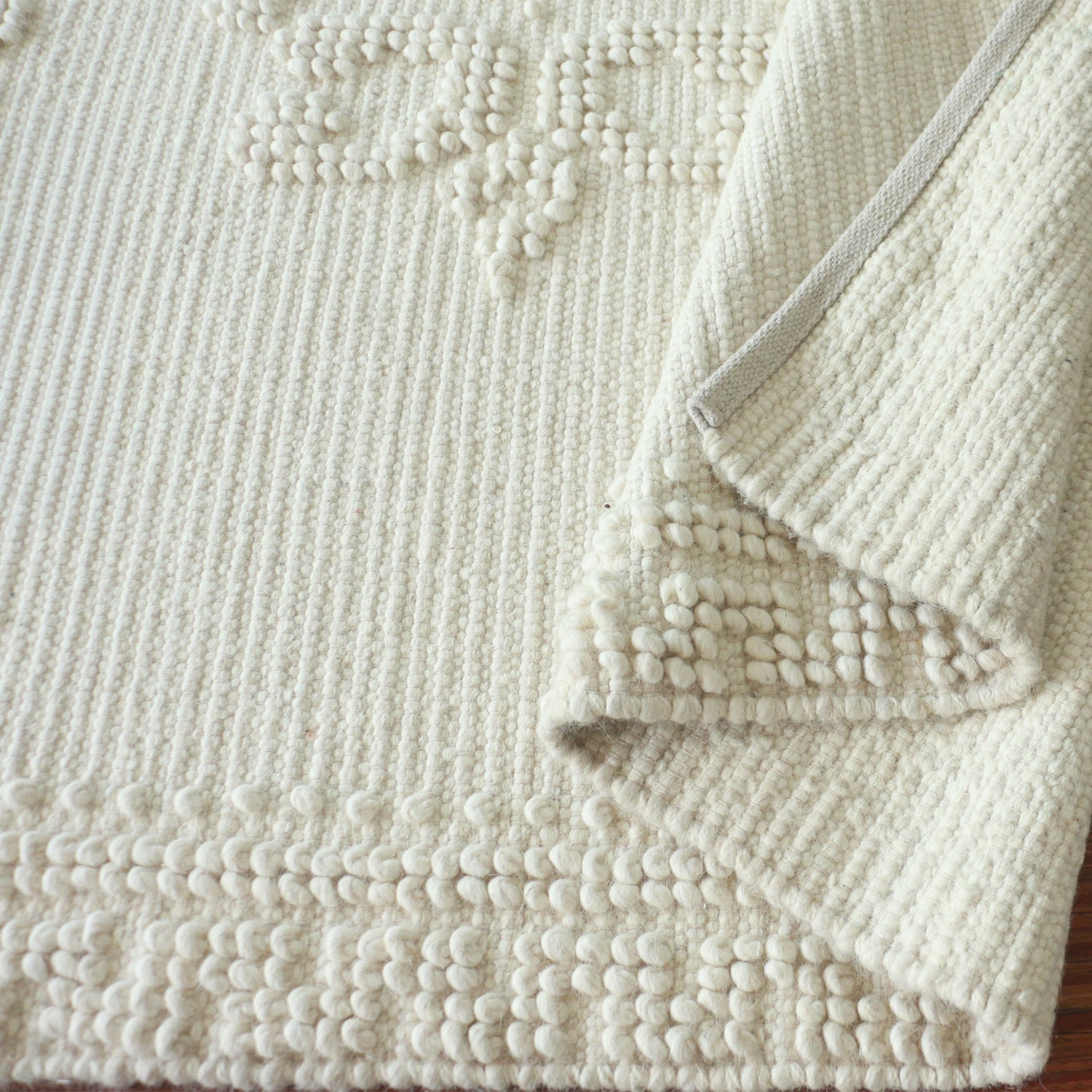 Gracious Living Imogen Applique Wool Rug 160x230cm