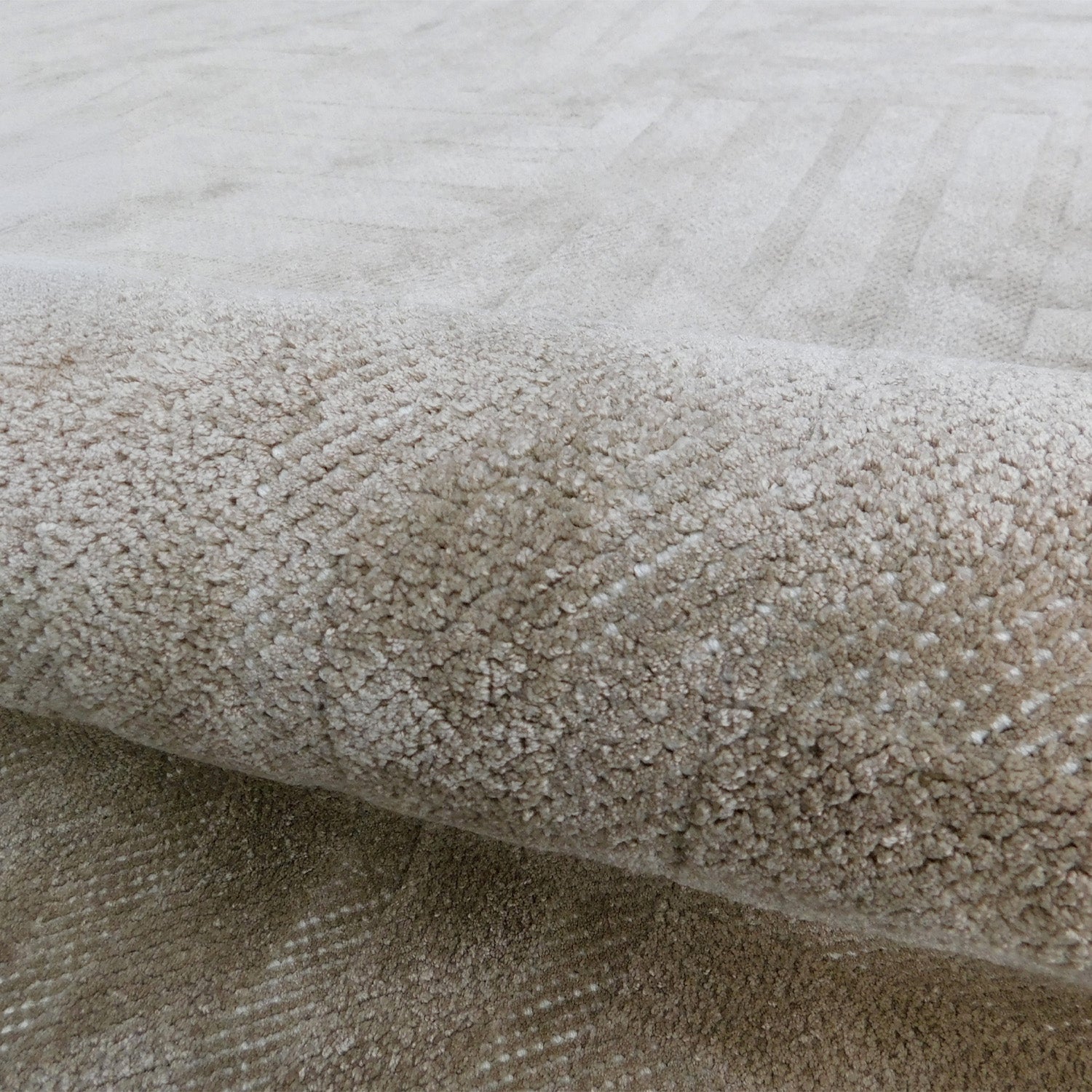 Design Republique Champ Taupe Viscose Rug 200x300cm