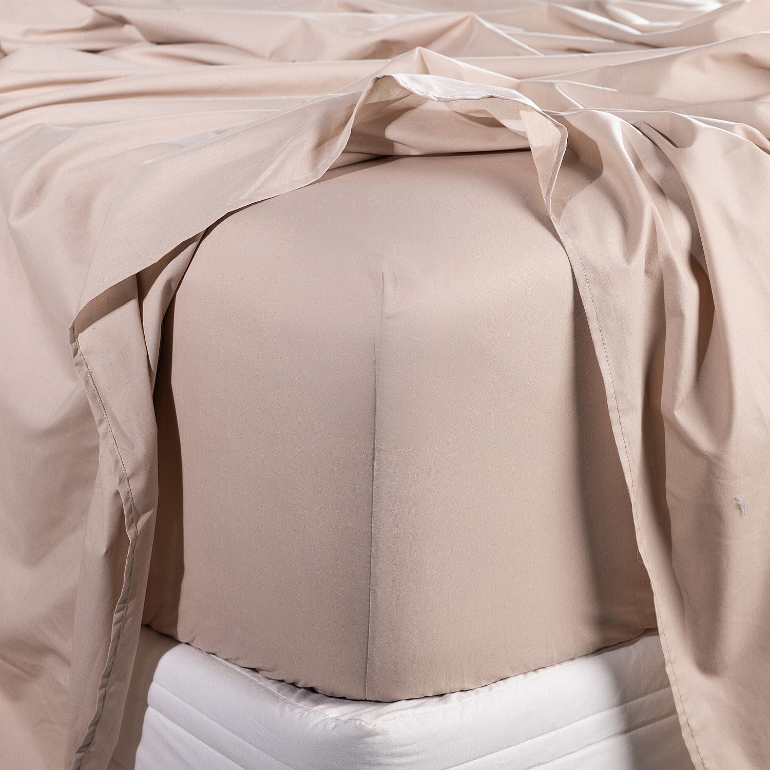 Beige fitted sheet 