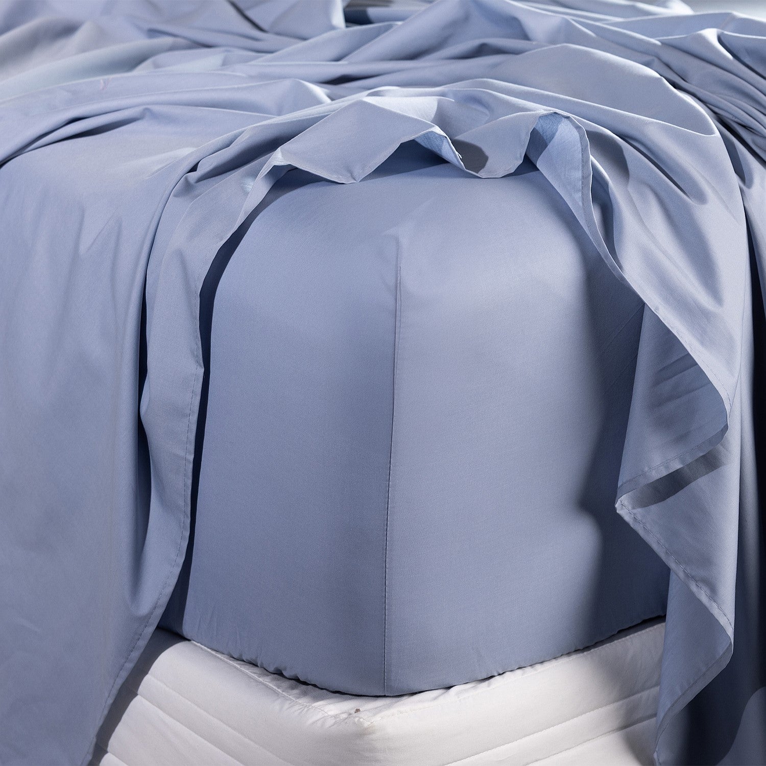 Blue bedding fitted sheet