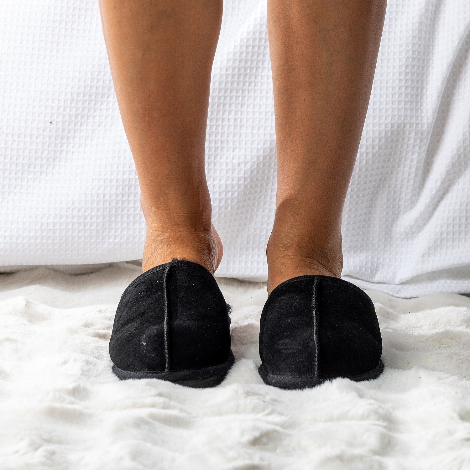 Woolrest Unisex Suede Slipper