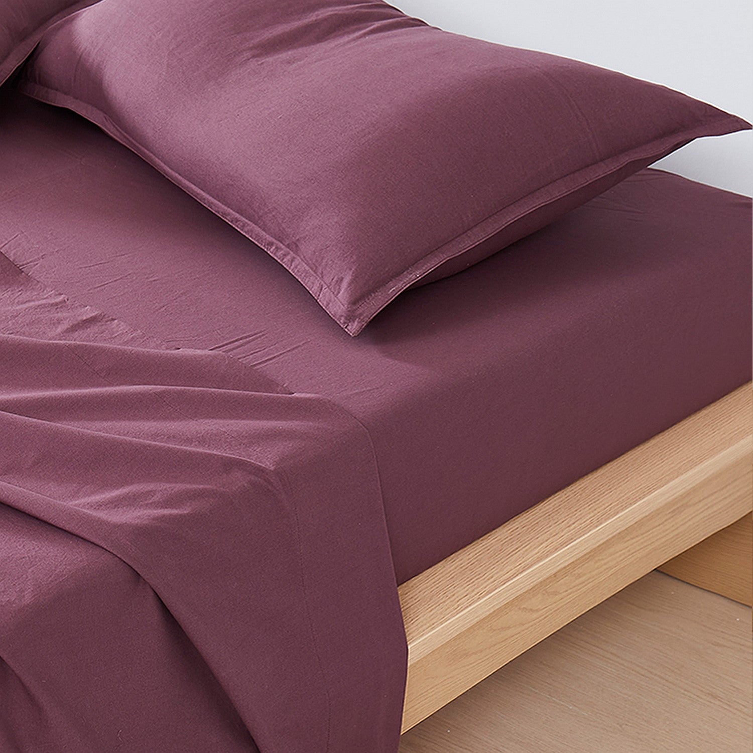 Design Republique Stonewashed Cotton Fitted Sheet