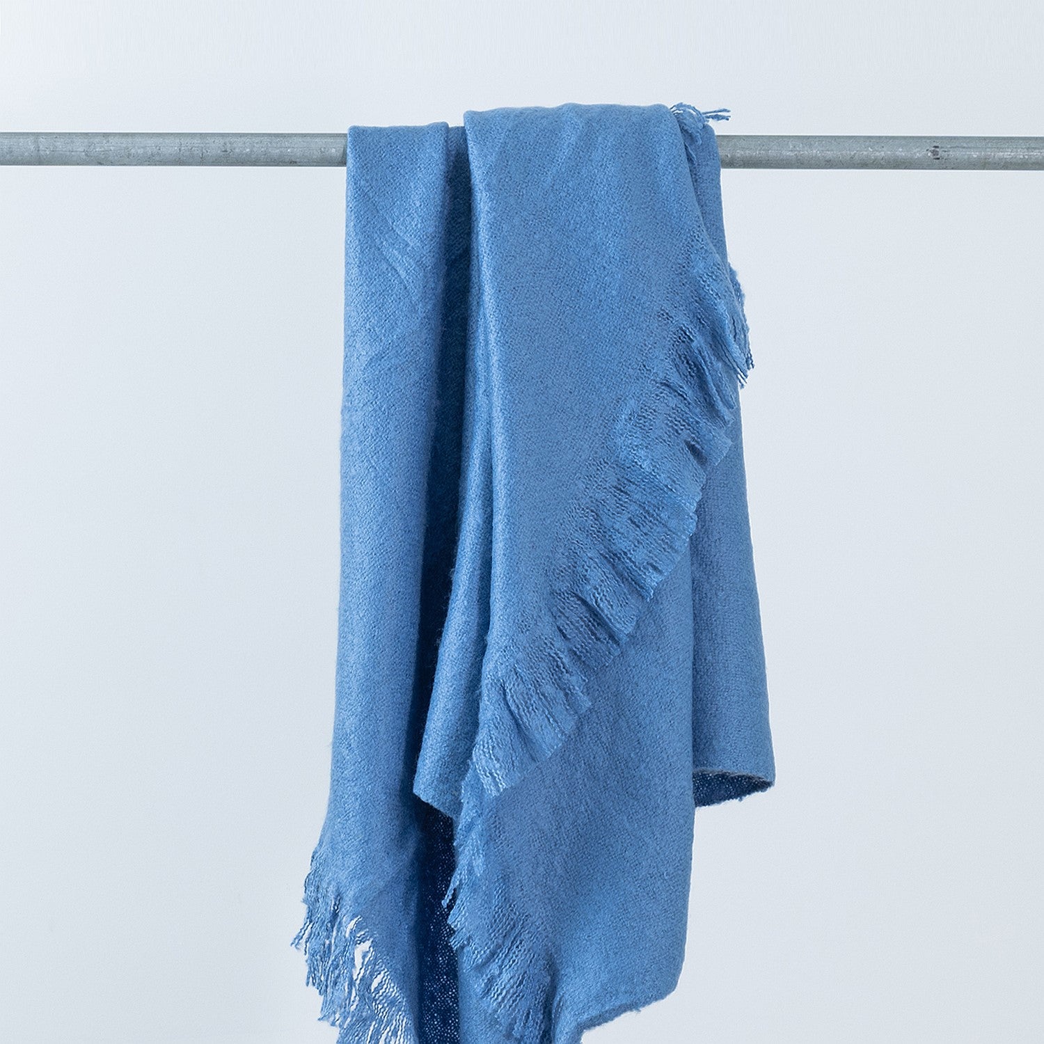 Design Republique Ari Throw