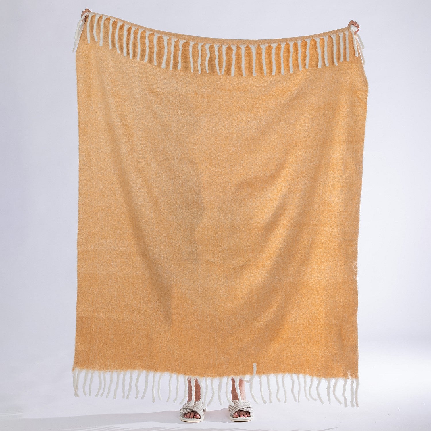Marlo Nova Throw Honey