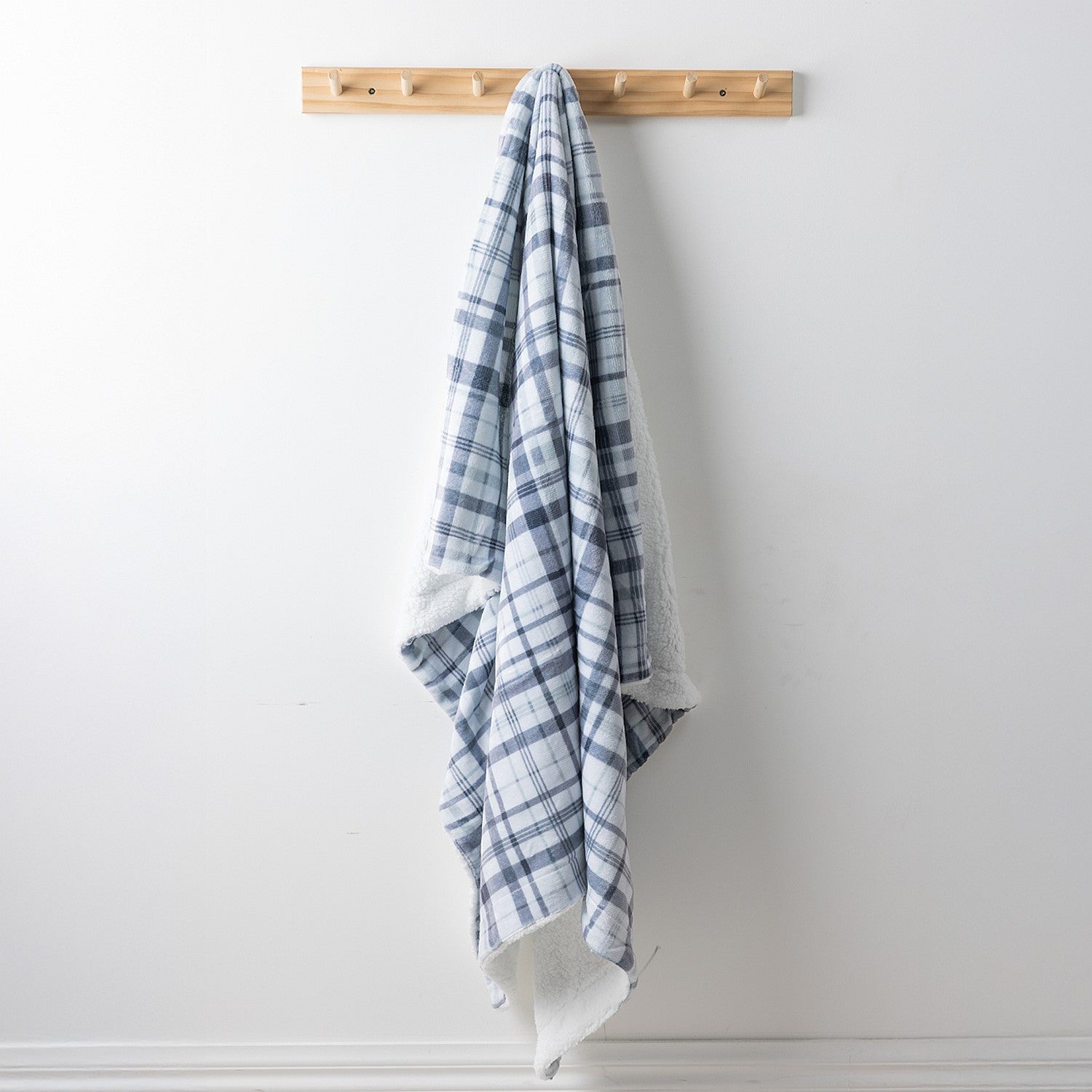 Home Co. Avril Sherpa Throw Grey