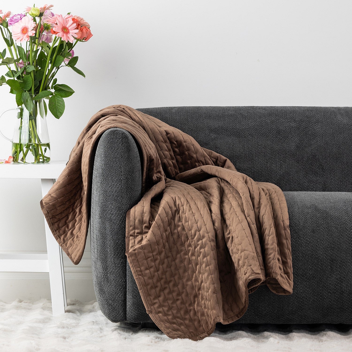 Design Republique Darcy Velvet Throw