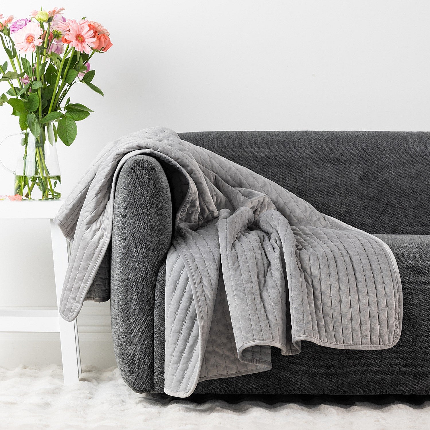 Design Republique Darcy Velvet Throw